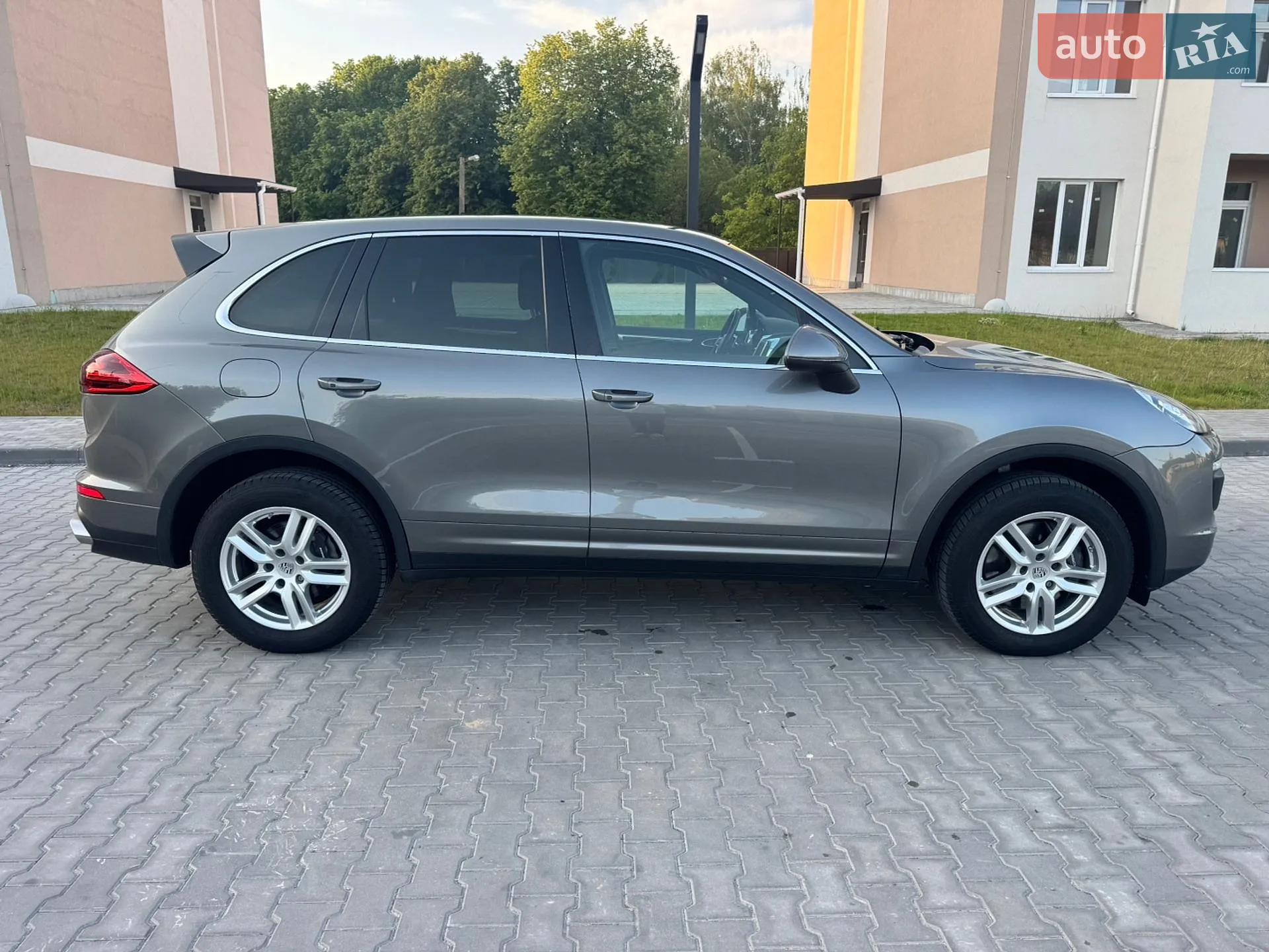 2016 Porsche Cayenne - мініатюра 12