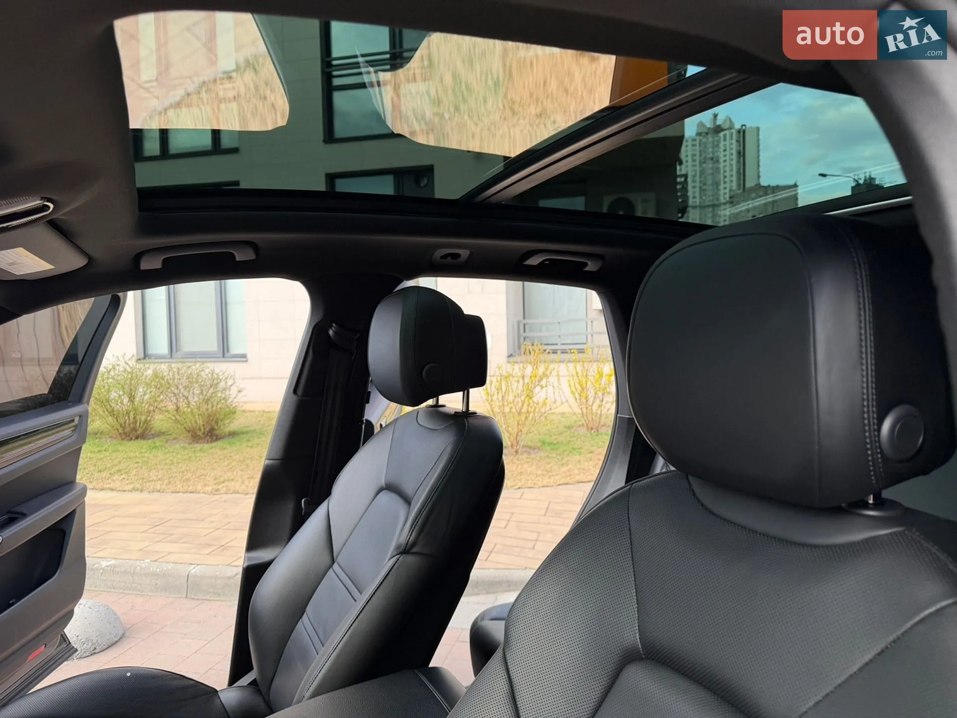 2020 Porsche Cayenne - мініатюра 19