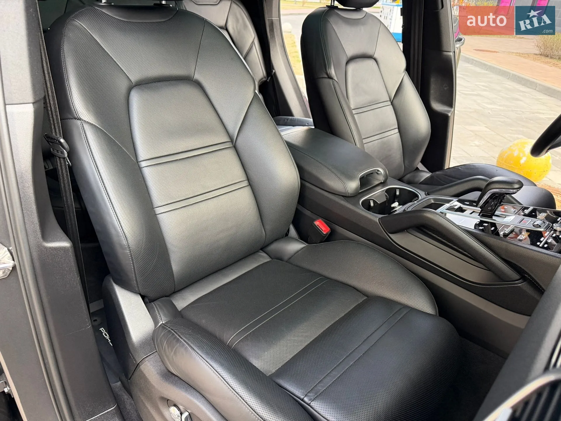 2020 Porsche Cayenne - мініатюра 29