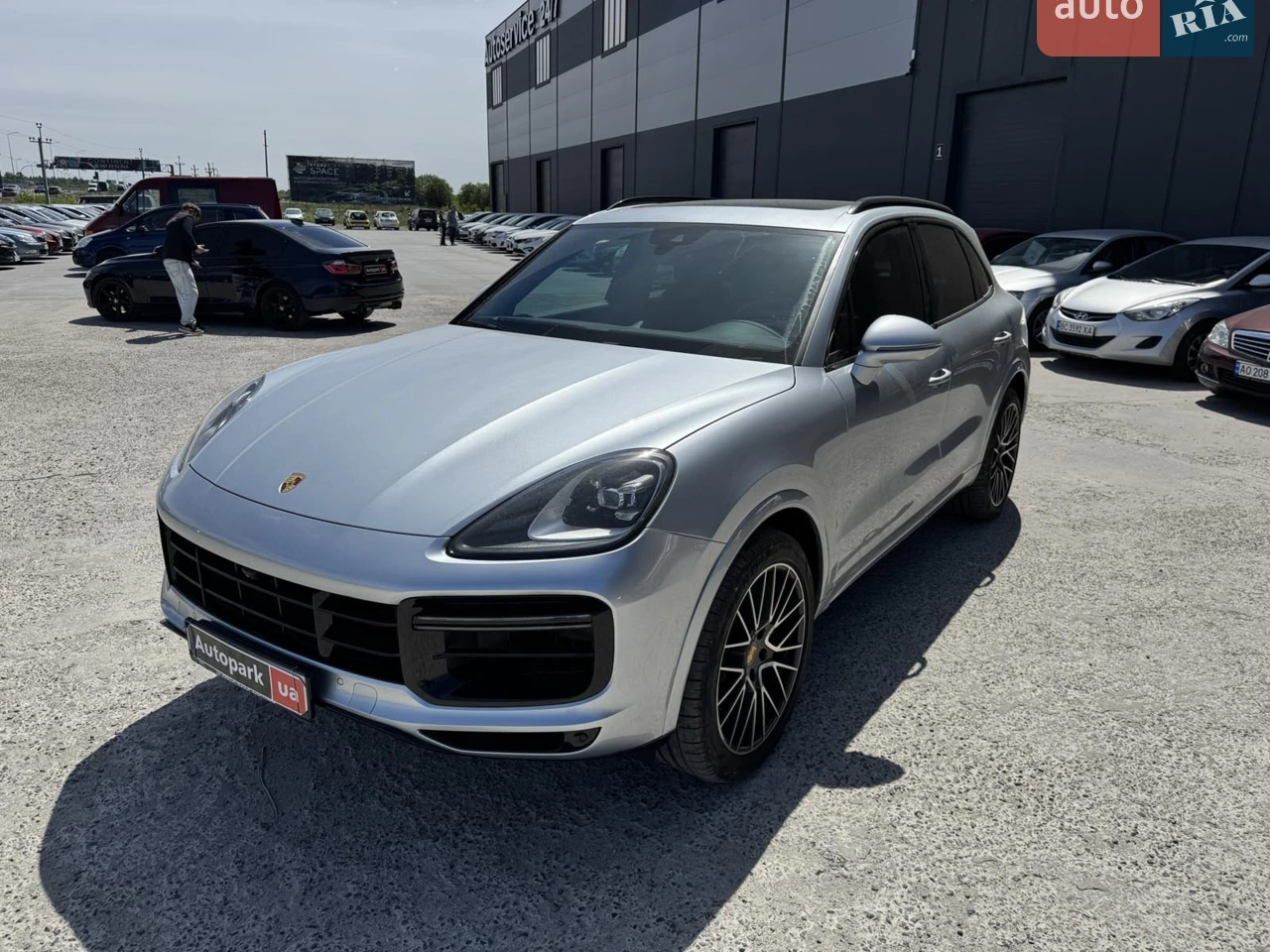 2018 Porsche Cayenne - мініатюра 24
