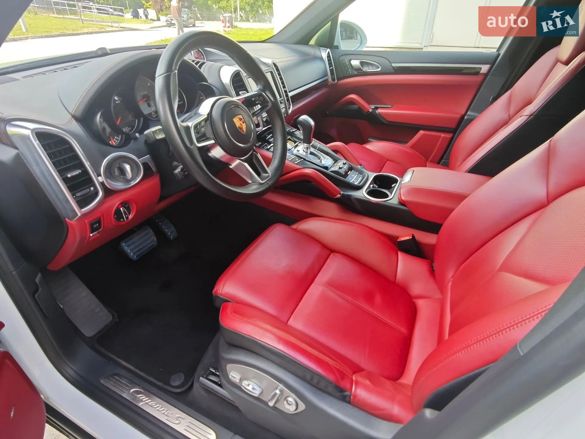 2015 Porsche Cayenne - мініатюра 25