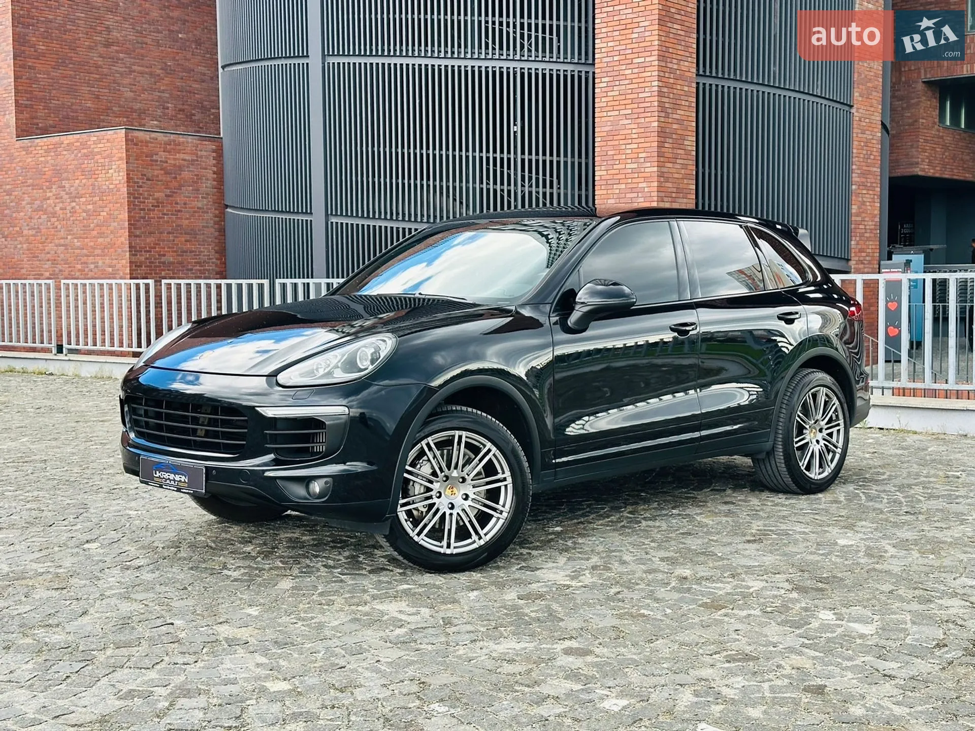 2014 Porsche Cayenne - мініатюра 2