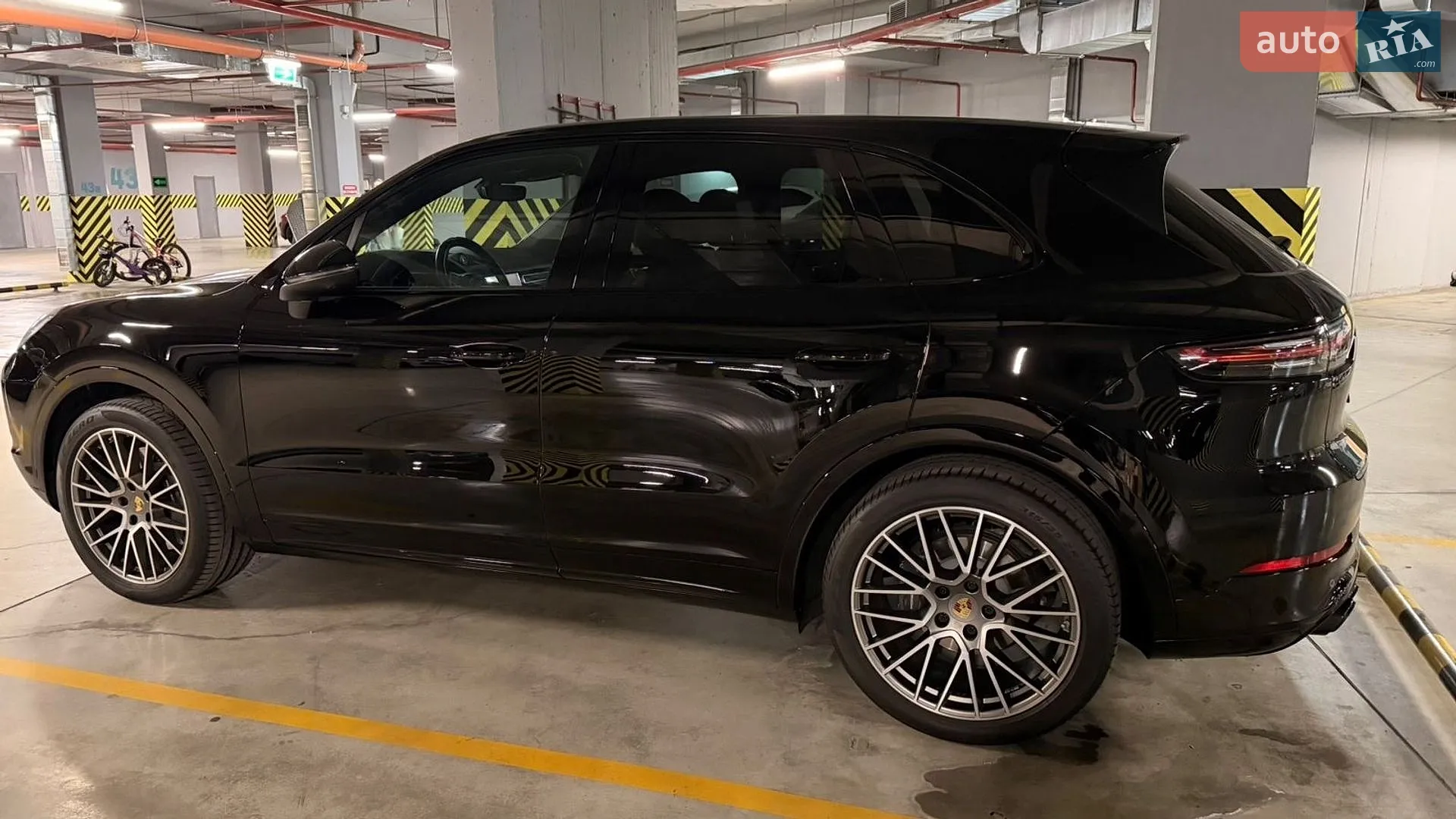 2020 Porsche Cayenne - мініатюра 2