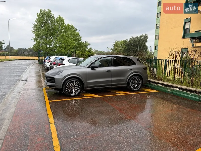 Porsche Cayenne