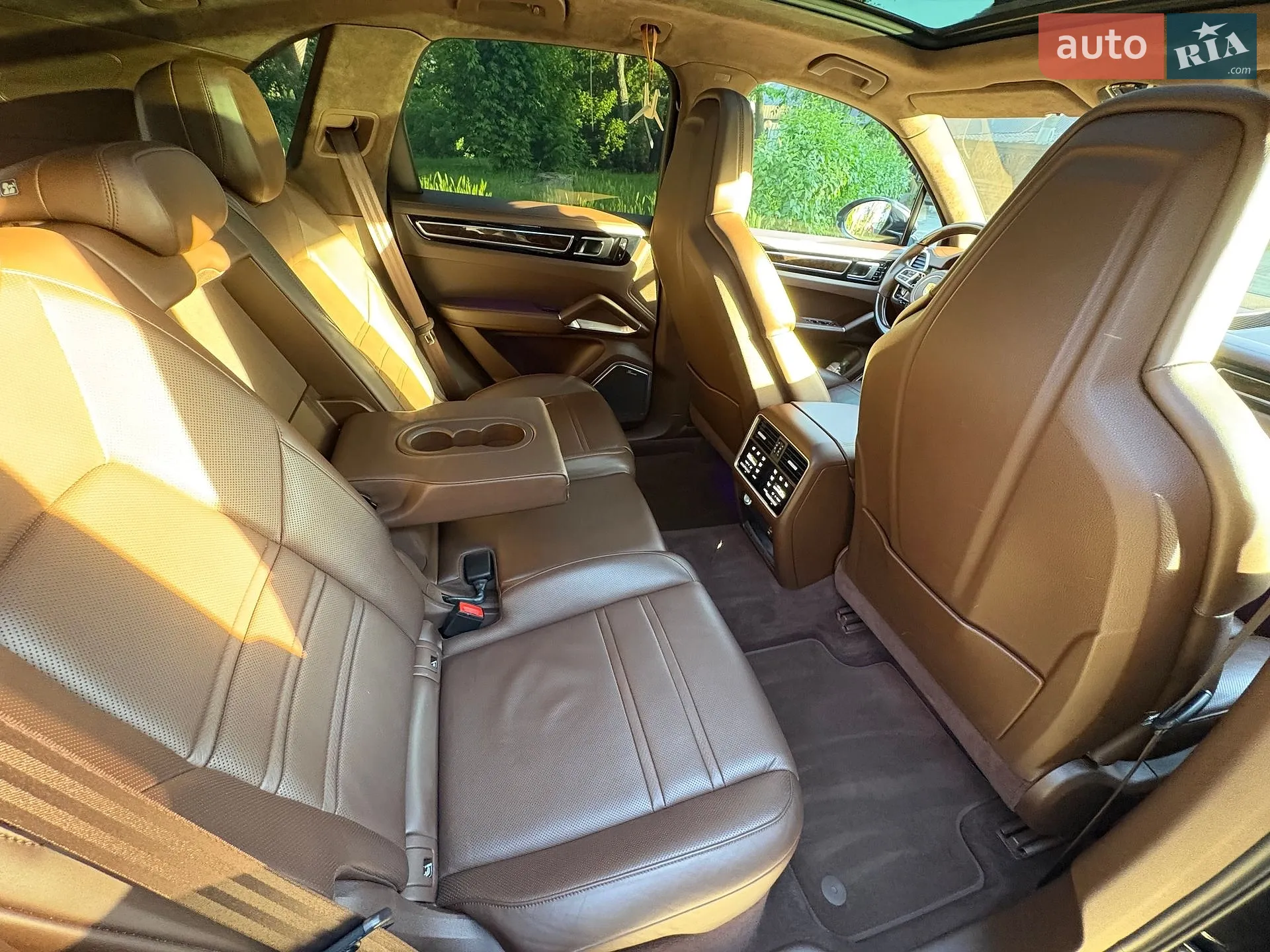 2018 Porsche Cayenne - мініатюра 7