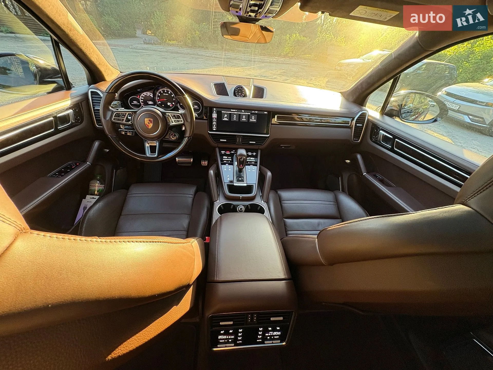 2018 Porsche Cayenne - мініатюра 16