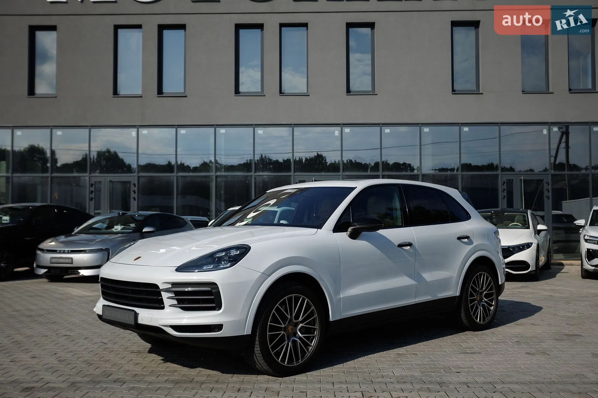 2022 Porsche Cayenne - мініатюра 8