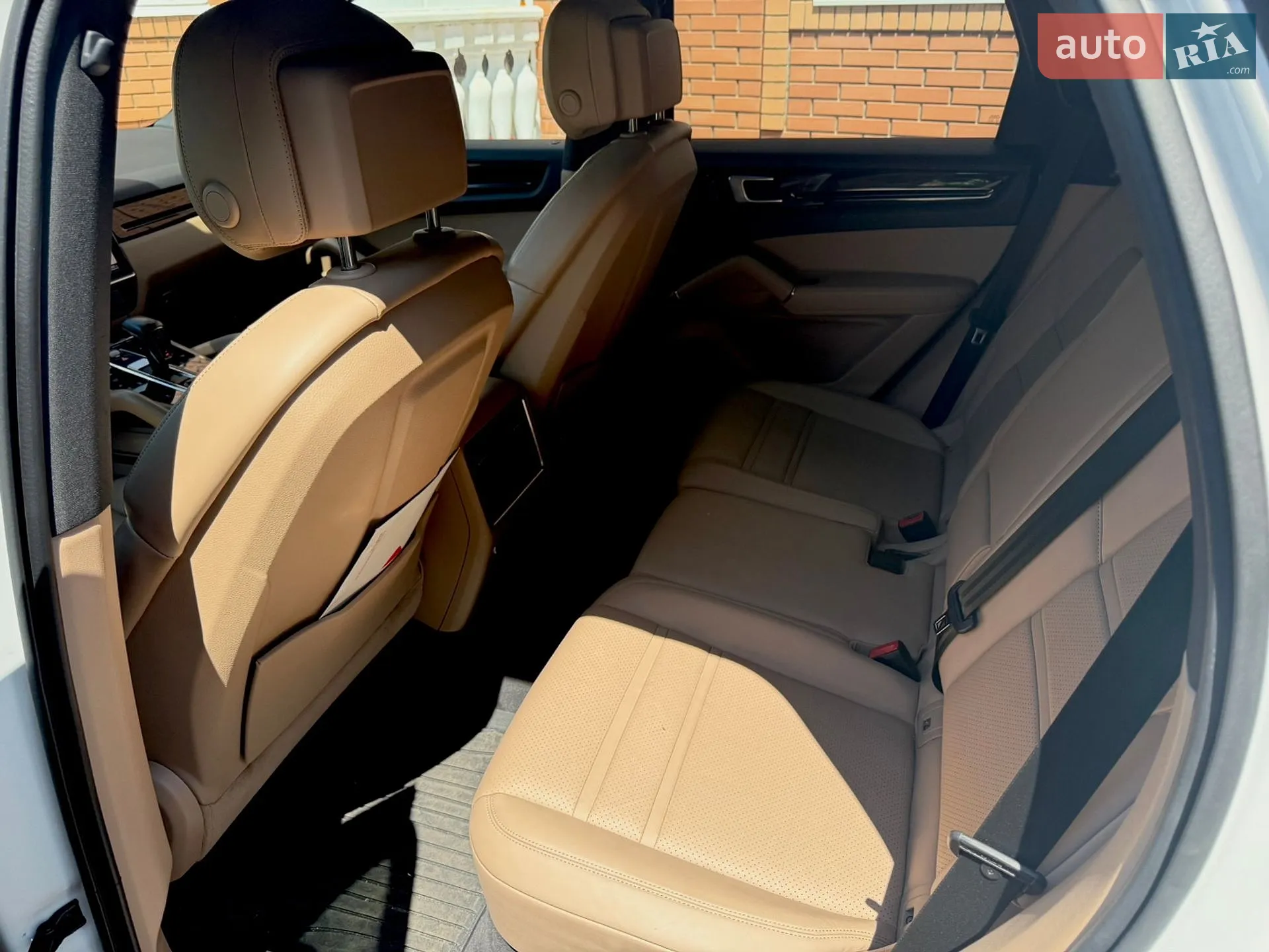 2020 Porsche Cayenne - мініатюра 12