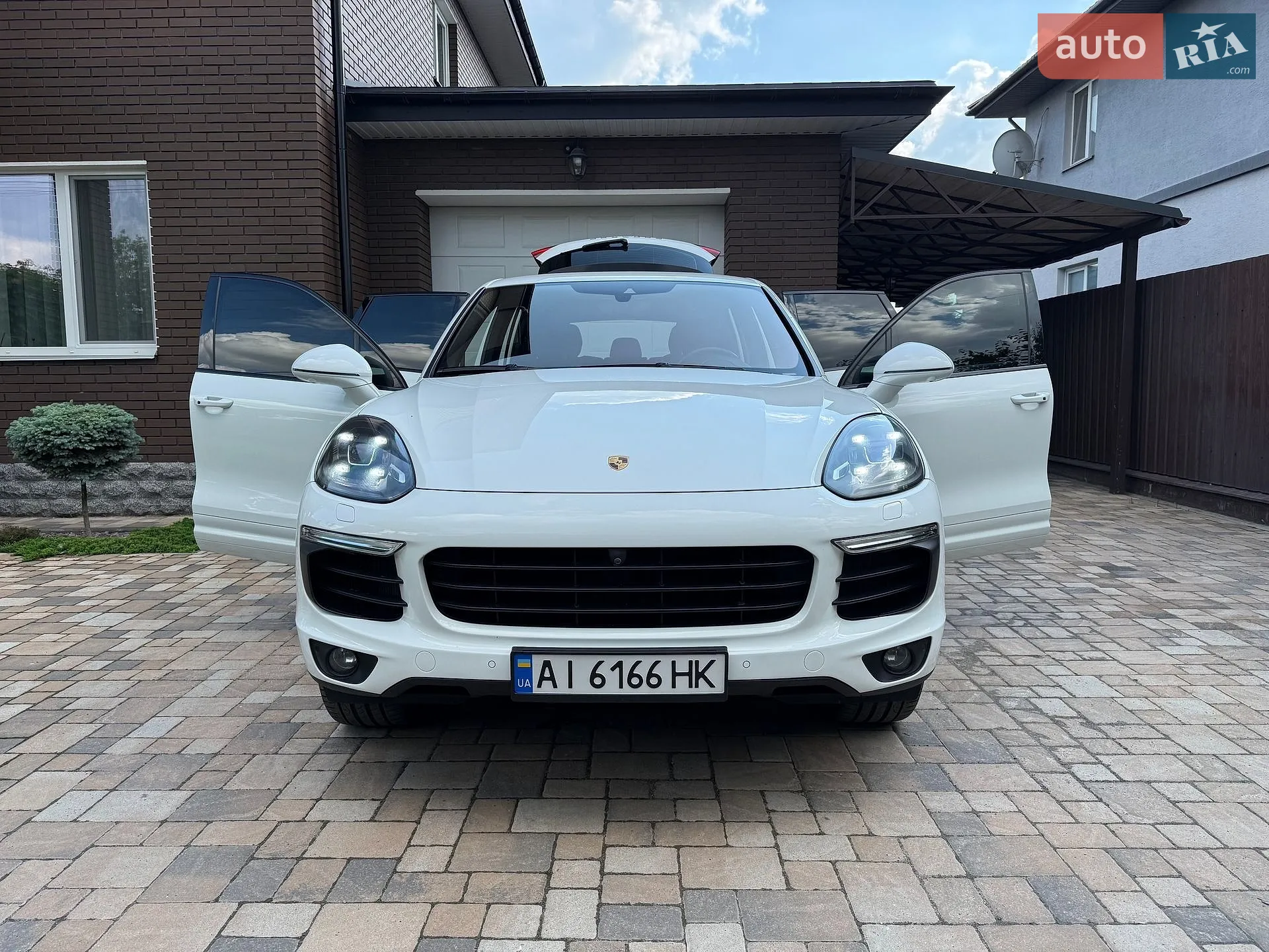 2016 Porsche Cayenne - мініатюра 53