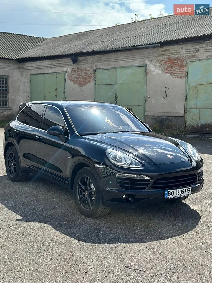 2013 Porsche Cayenne - мініатюра 38