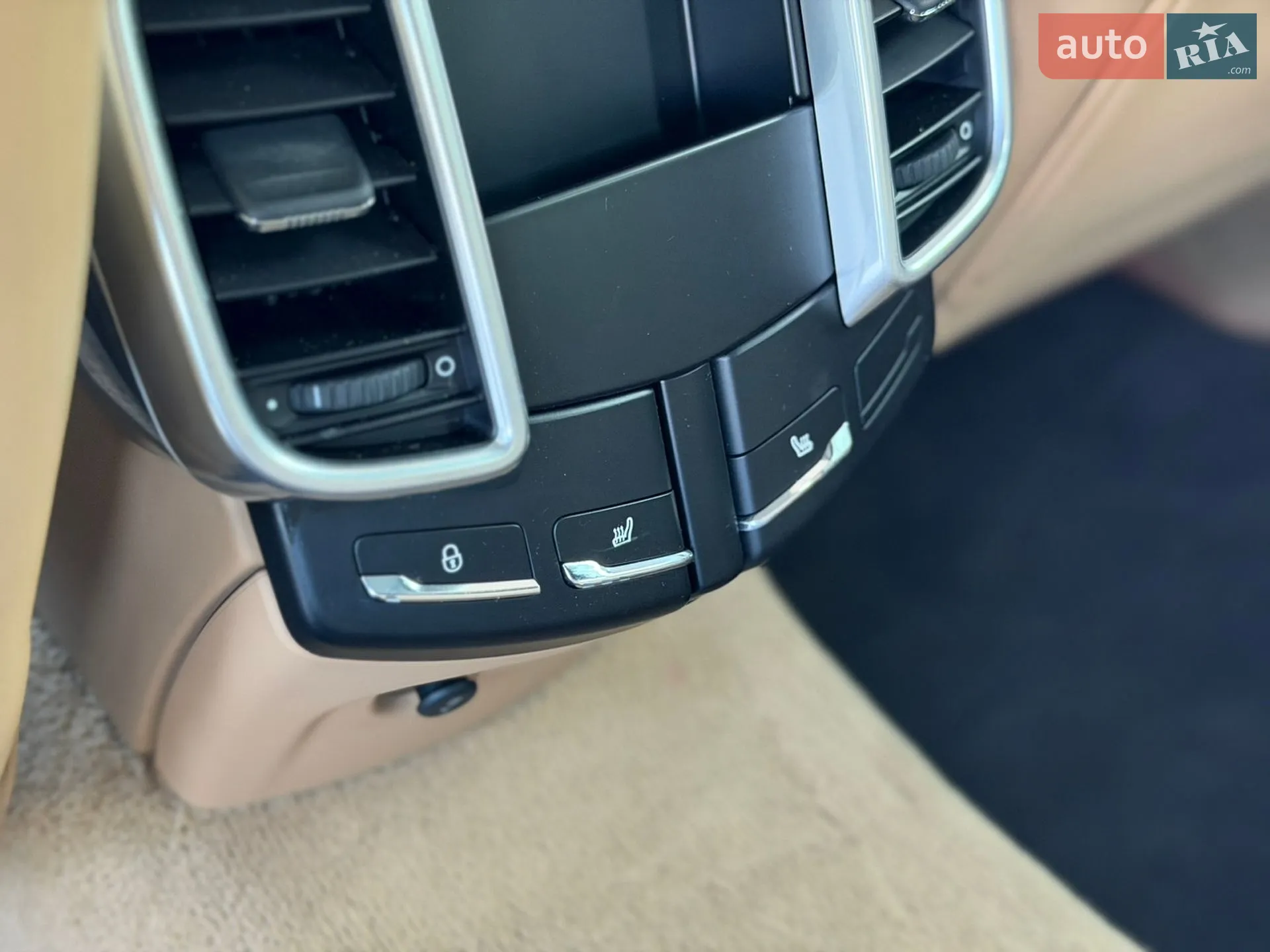 2016 Porsche Cayenne - мініатюра 37