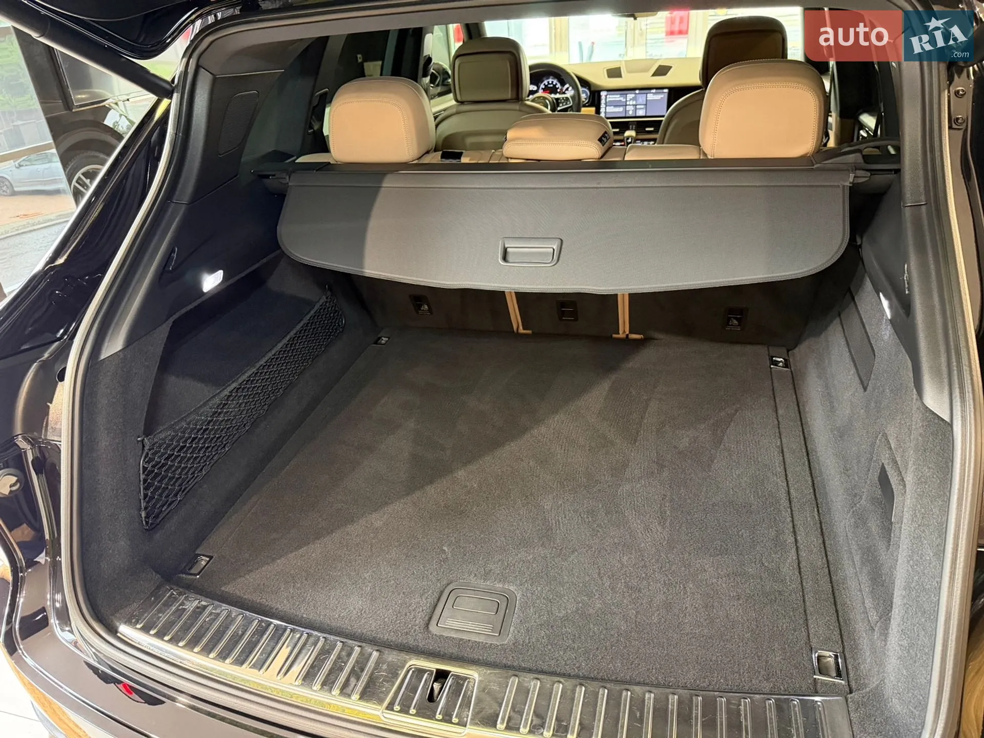 2019 Porsche Cayenne - мініатюра 48