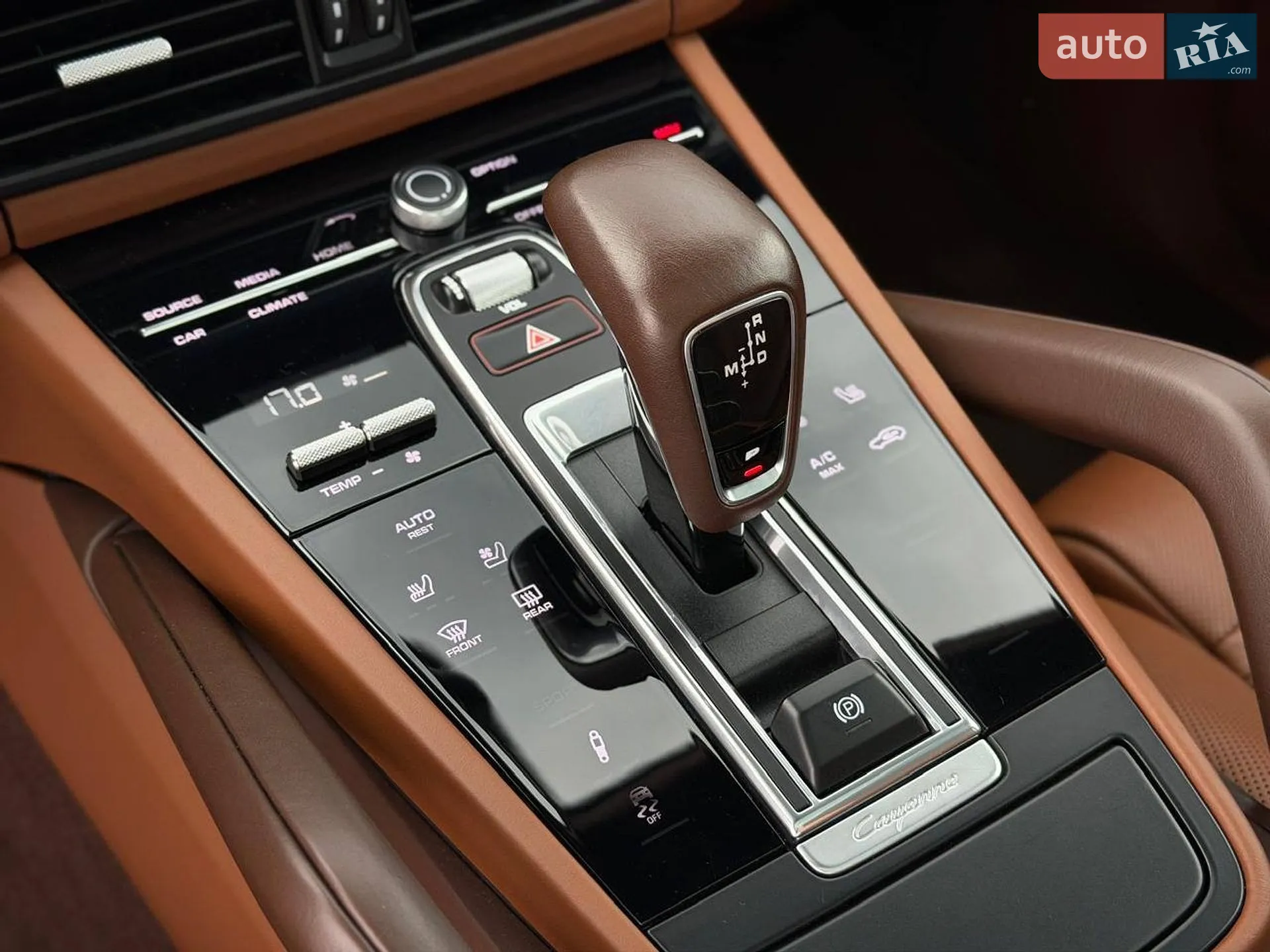 2019 Porsche Cayenne Coupe - мініатюра 91