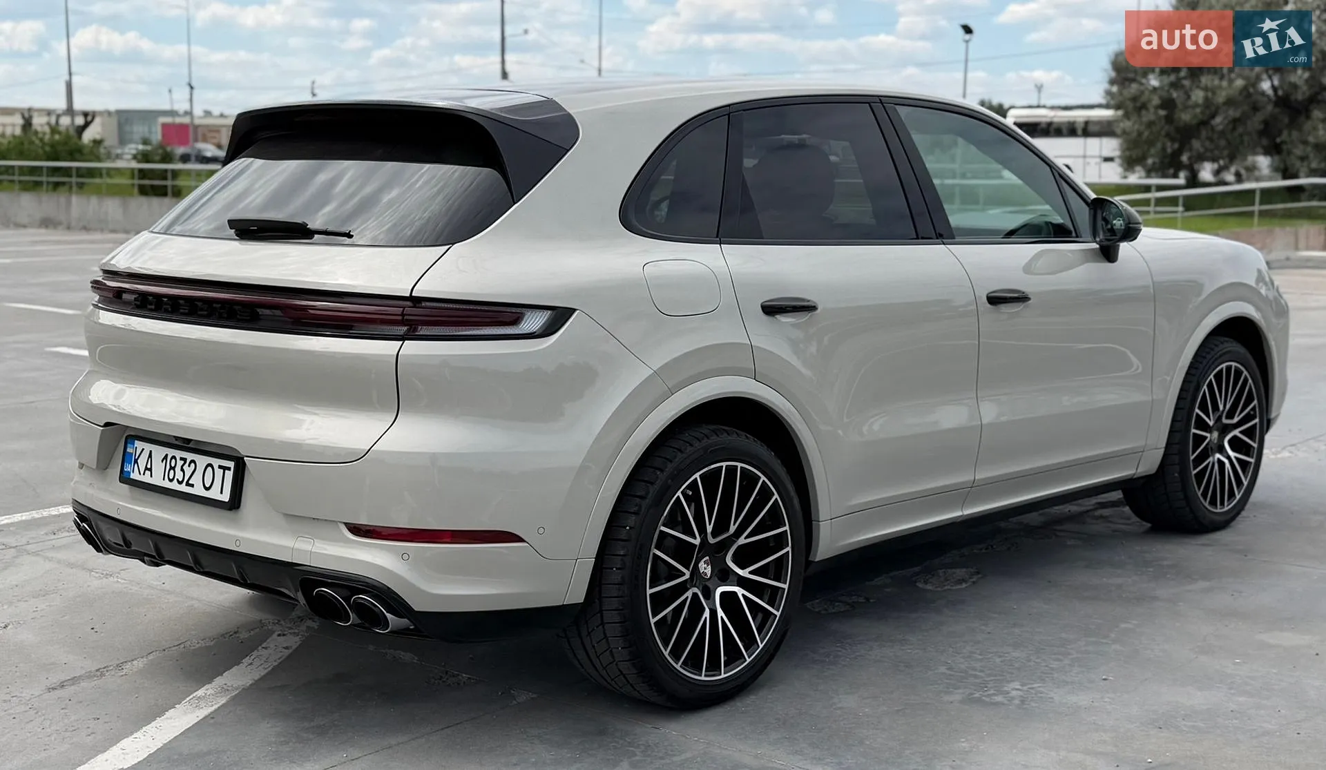 2023 Porsche Cayenne - мініатюра 12