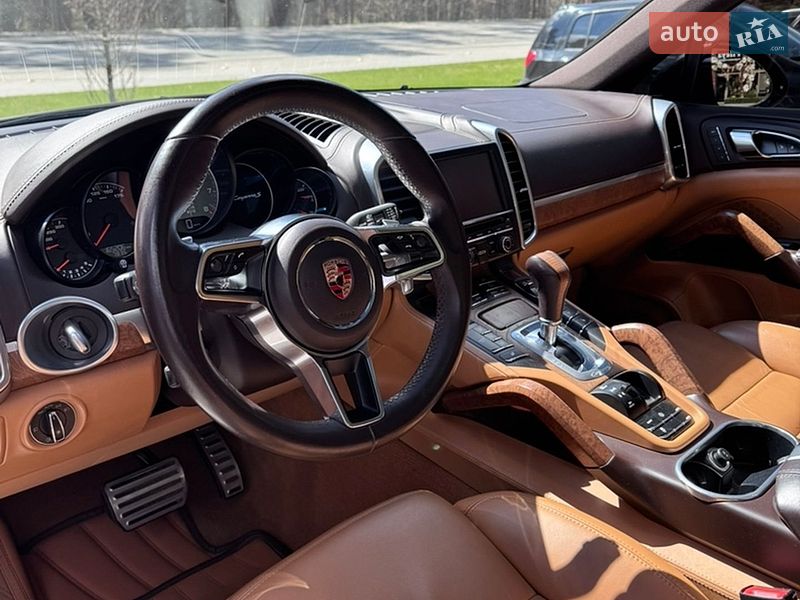 Внедорожник / Кроссовер Porsche Cayenne 2015 в Буче фото 18 Внедорожник / Кроссовер Porsche Cayenne 2015 в Буче