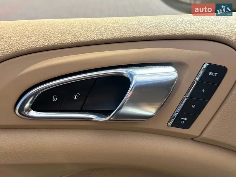 Porsche Cayenne 2012 VIN WP1ZZZ92ZDLA26724 фото оголошення 30 з 77