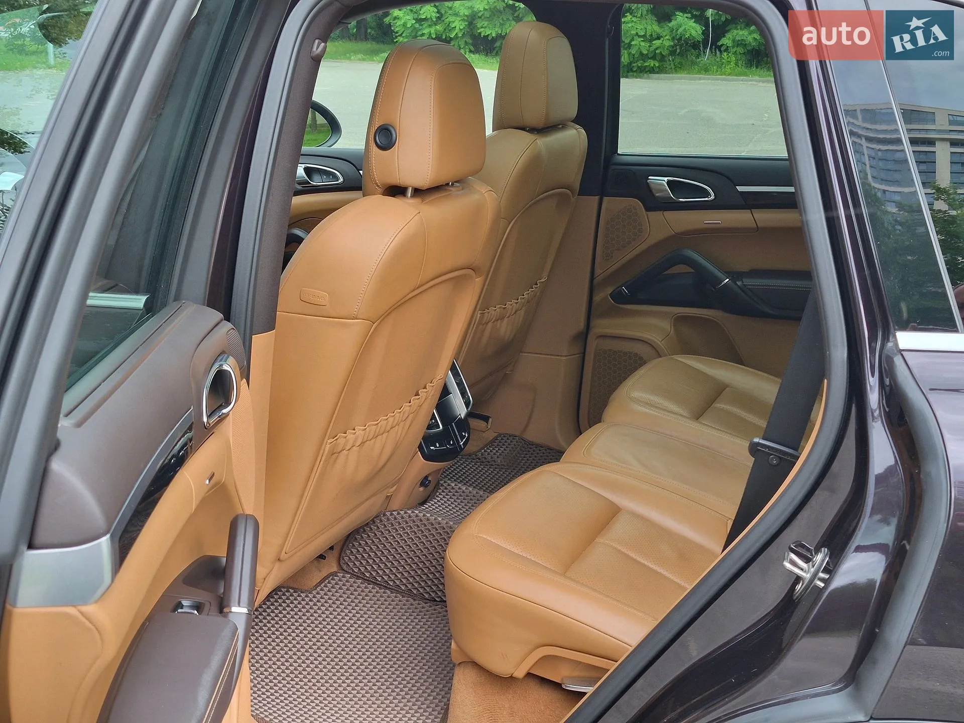2012 Porsche Cayenne - мініатюра 16