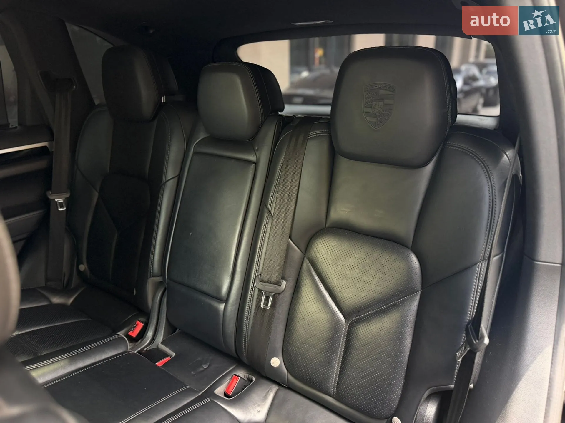 2015 Porsche Cayenne - мініатюра 34