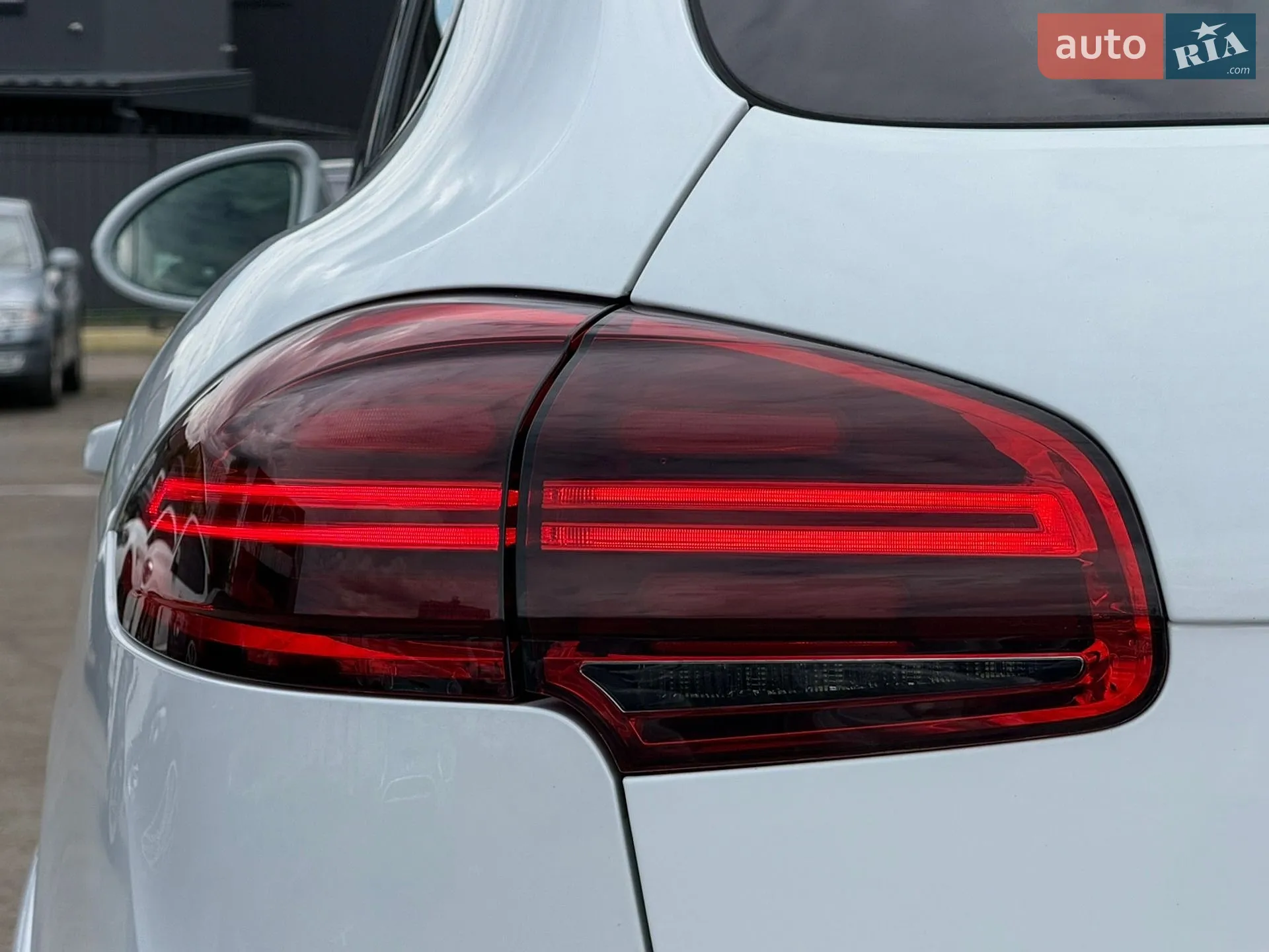 2017 Porsche Cayenne - мініатюра 9