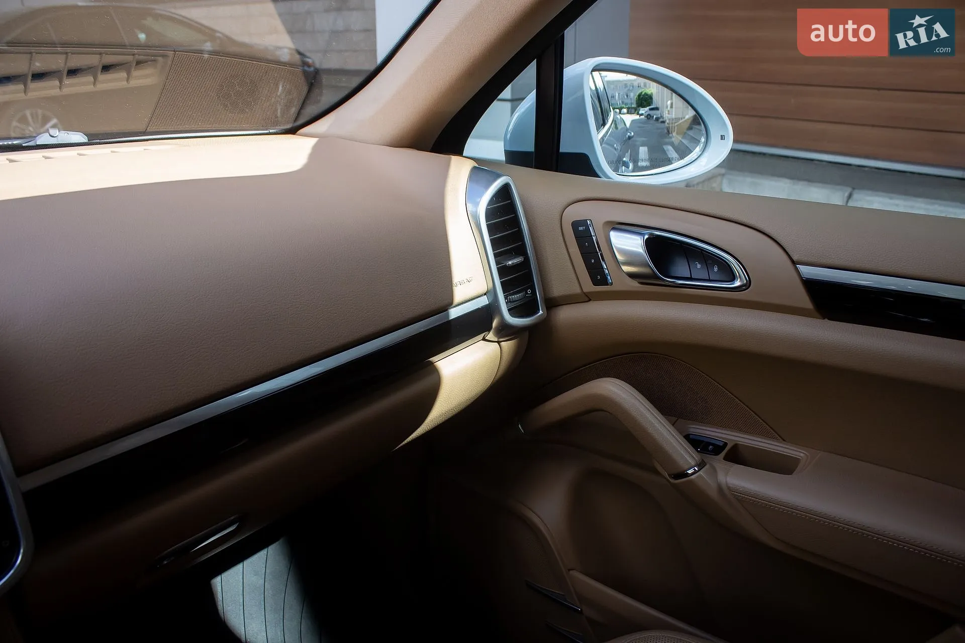 2015 Porsche Cayenne - мініатюра 30