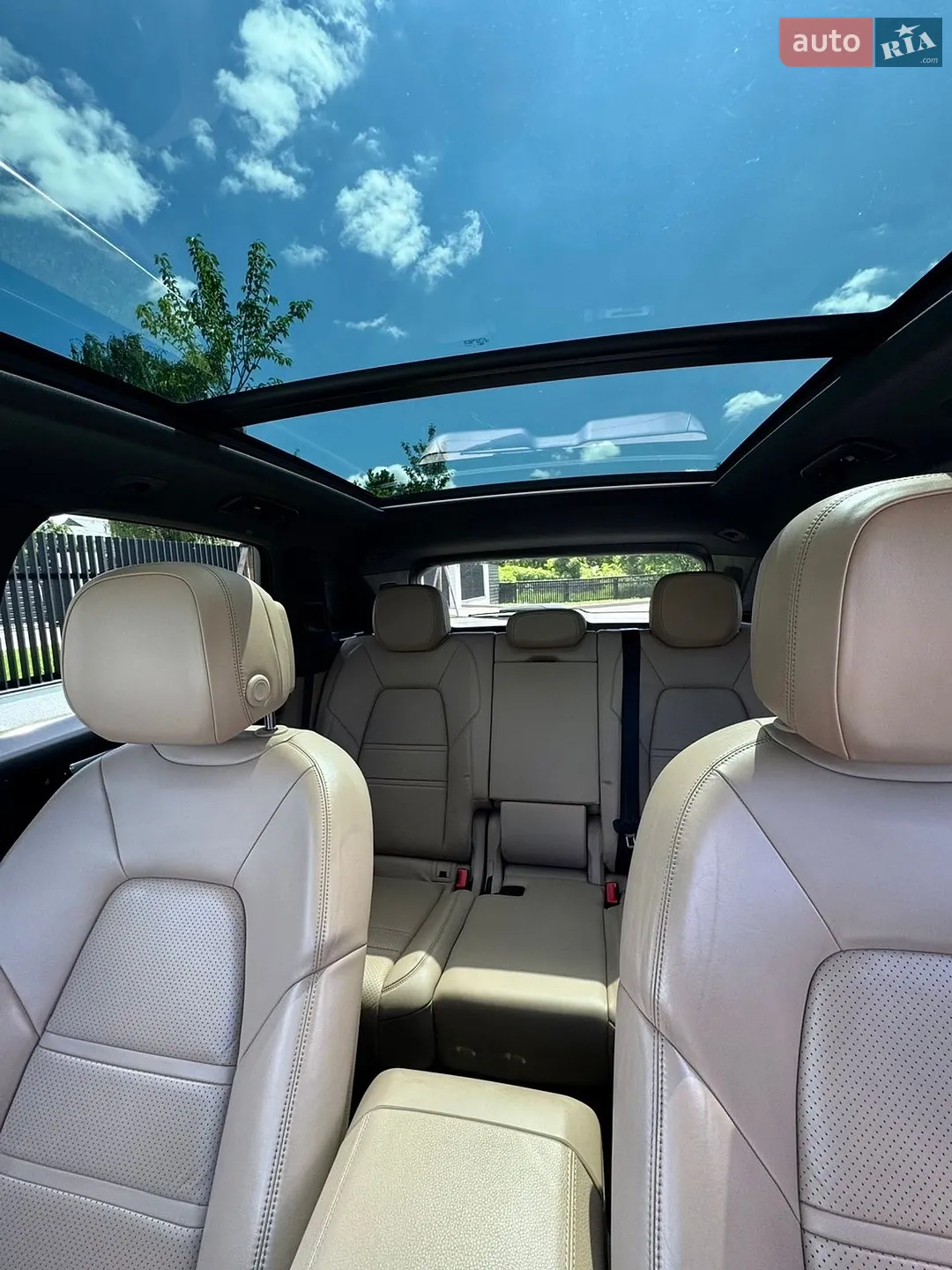 2020 Porsche Cayenne - мініатюра 17