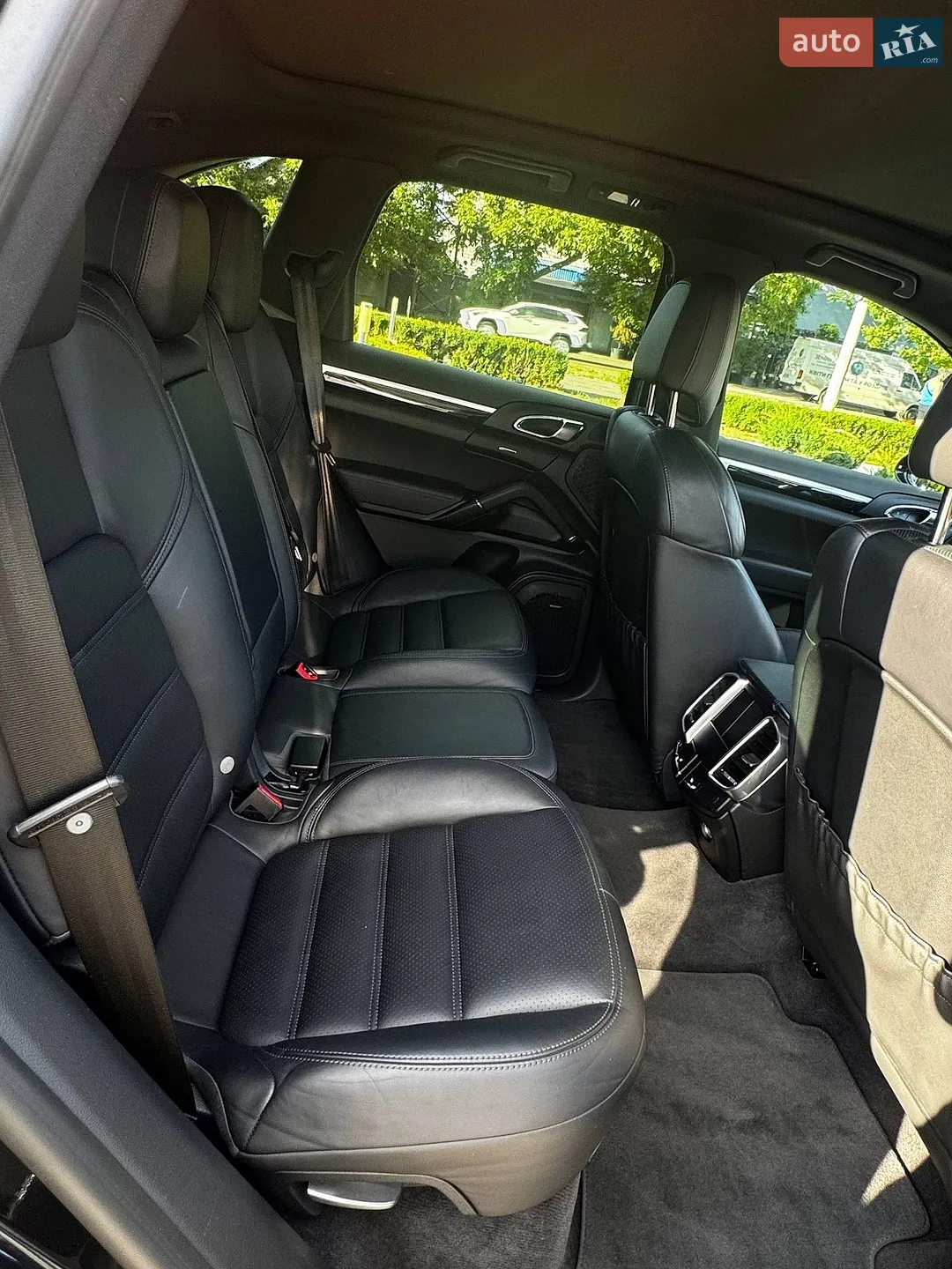 2016 Porsche Cayenne - мініатюра 37