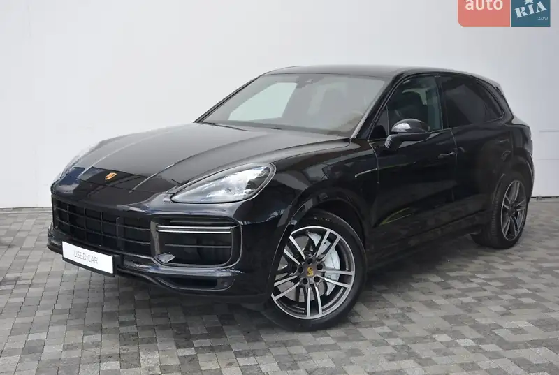 Porsche Cayenne 2021