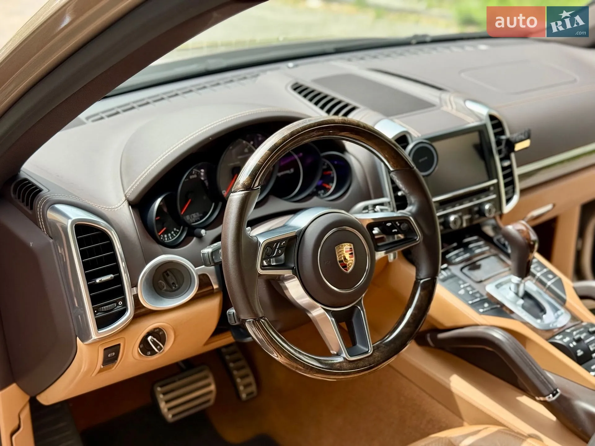 2016 Porsche Cayenne - мініатюра 16