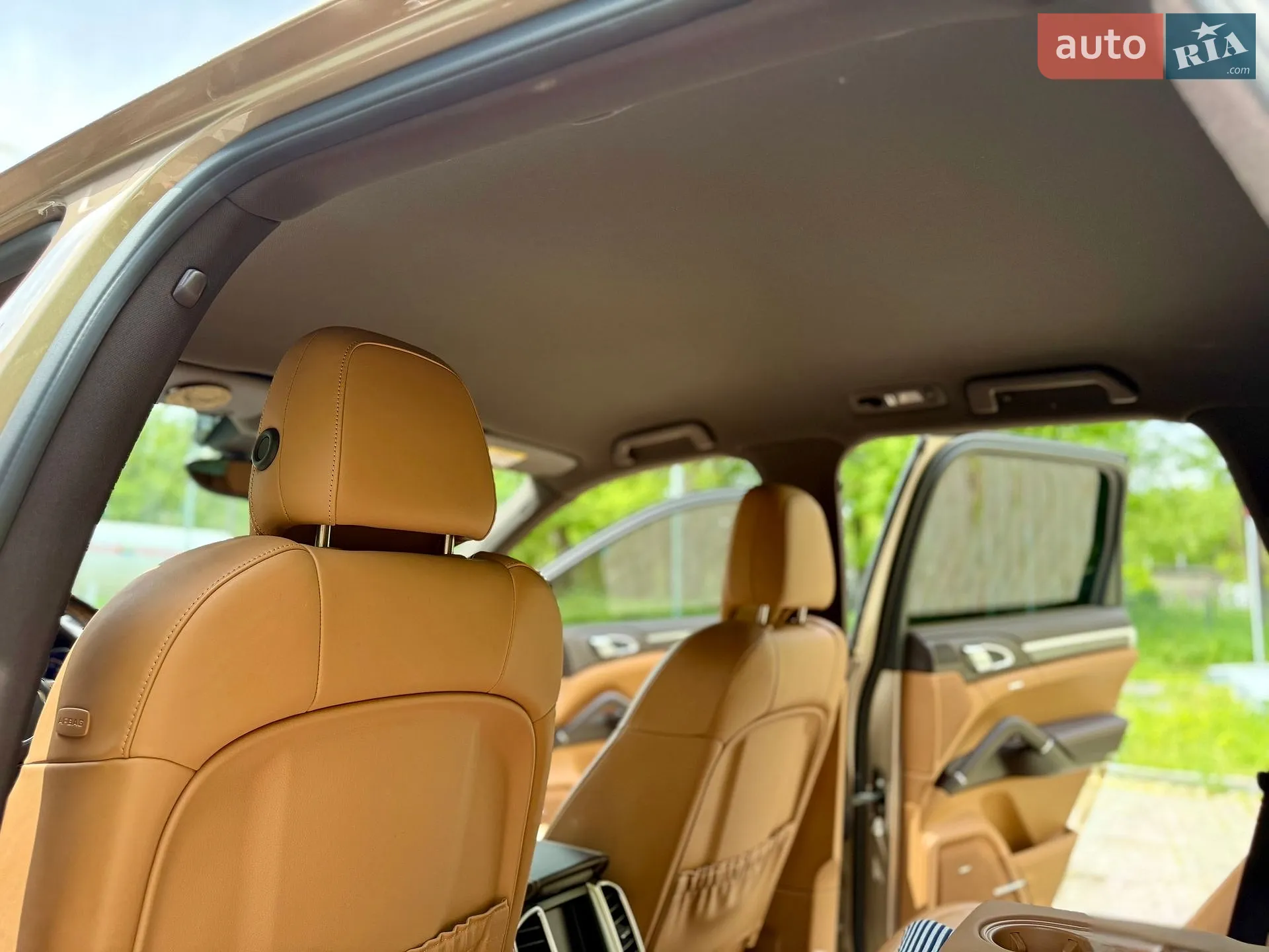 2016 Porsche Cayenne - мініатюра 18