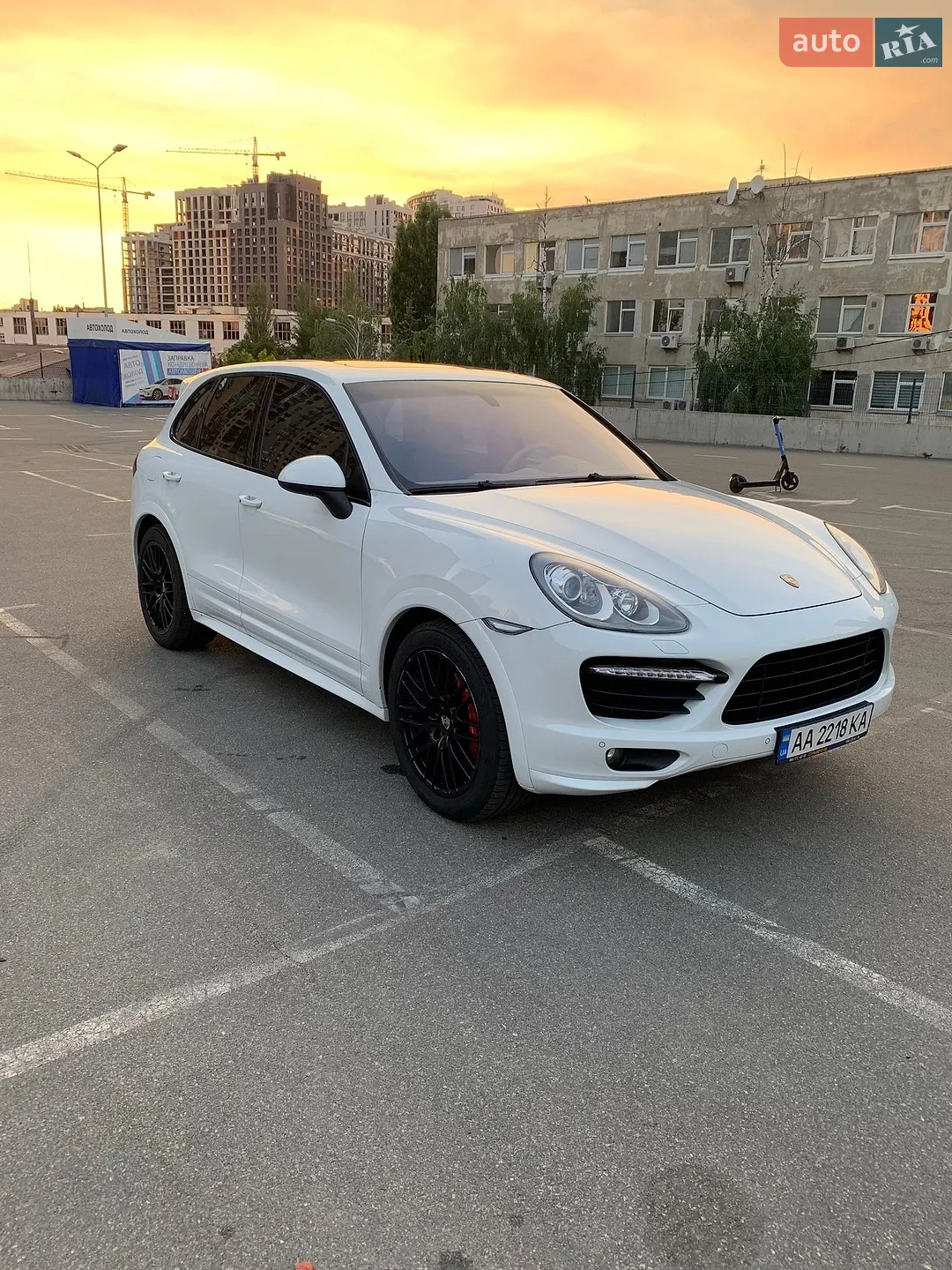 Porsche Cayenne 2012 VIN WP1ZZZ92ZDLA75186 фото оголошення 2 з 17