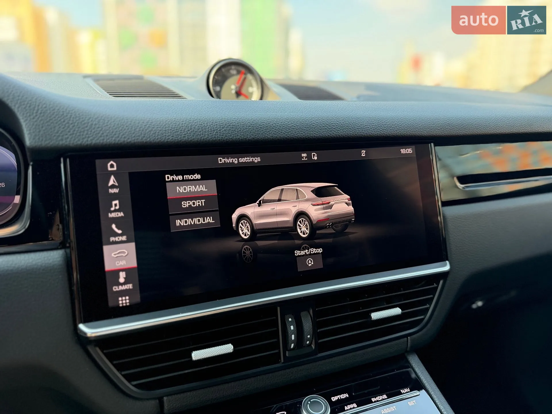 2020 Porsche Cayenne - мініатюра 15