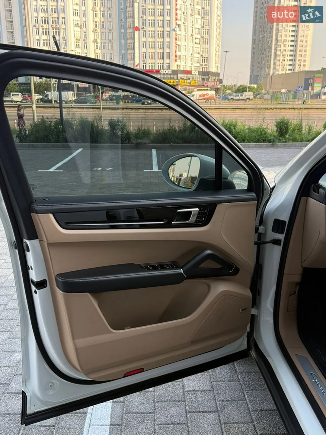 2019 Porsche Cayenne - мініатюра 18