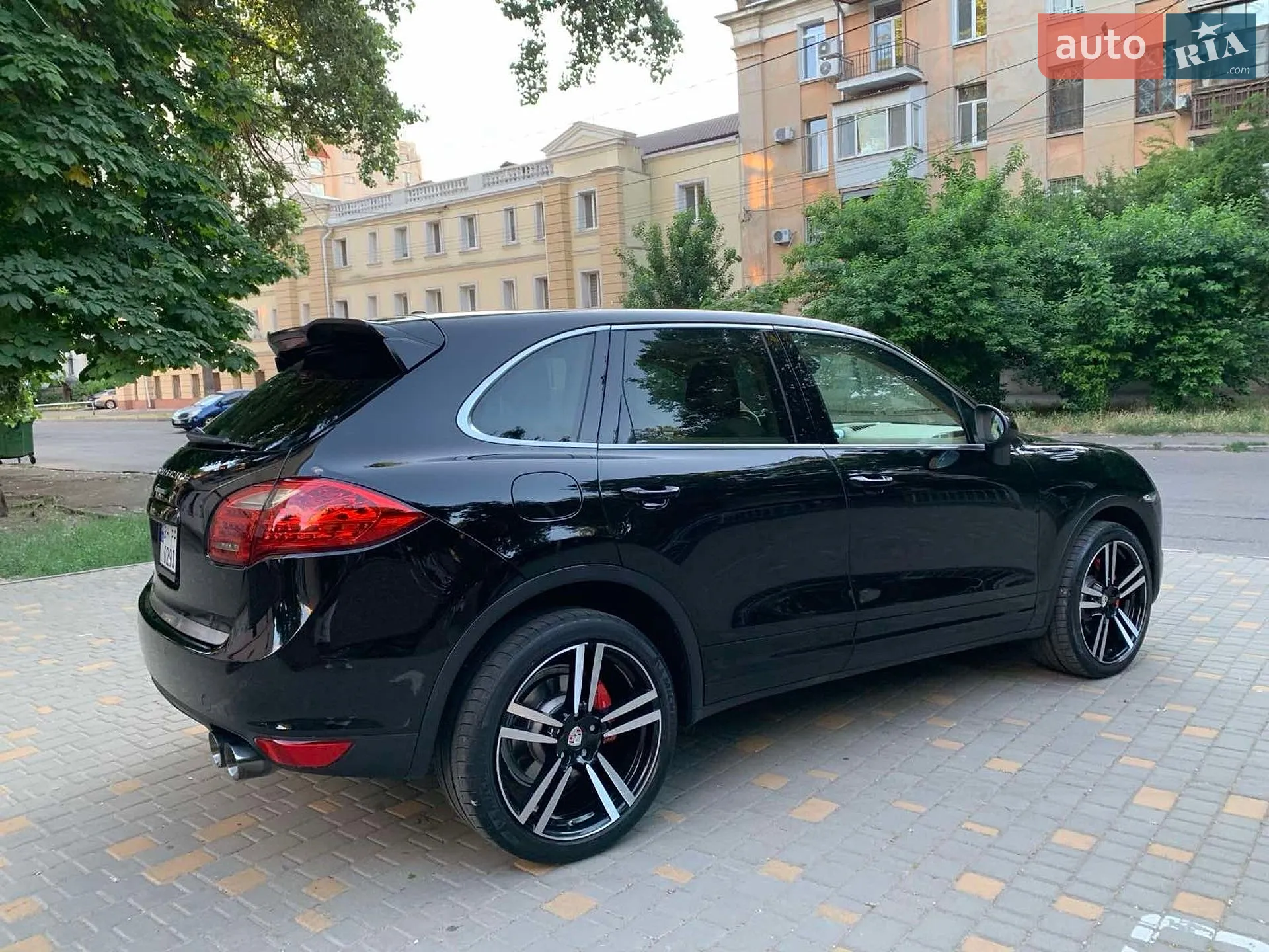 2011 Porsche Cayenne - мініатюра 4