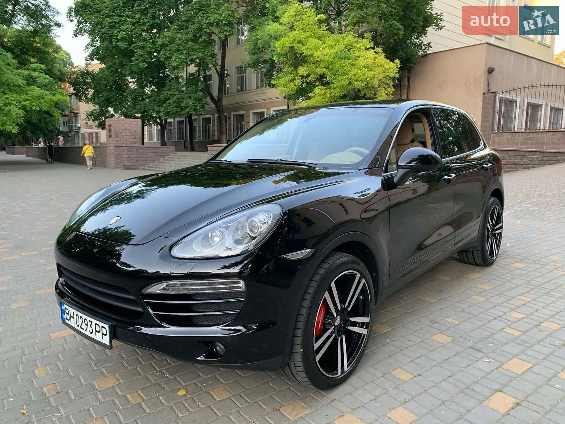 2011 Porsche Cayenne - мініатюра 17