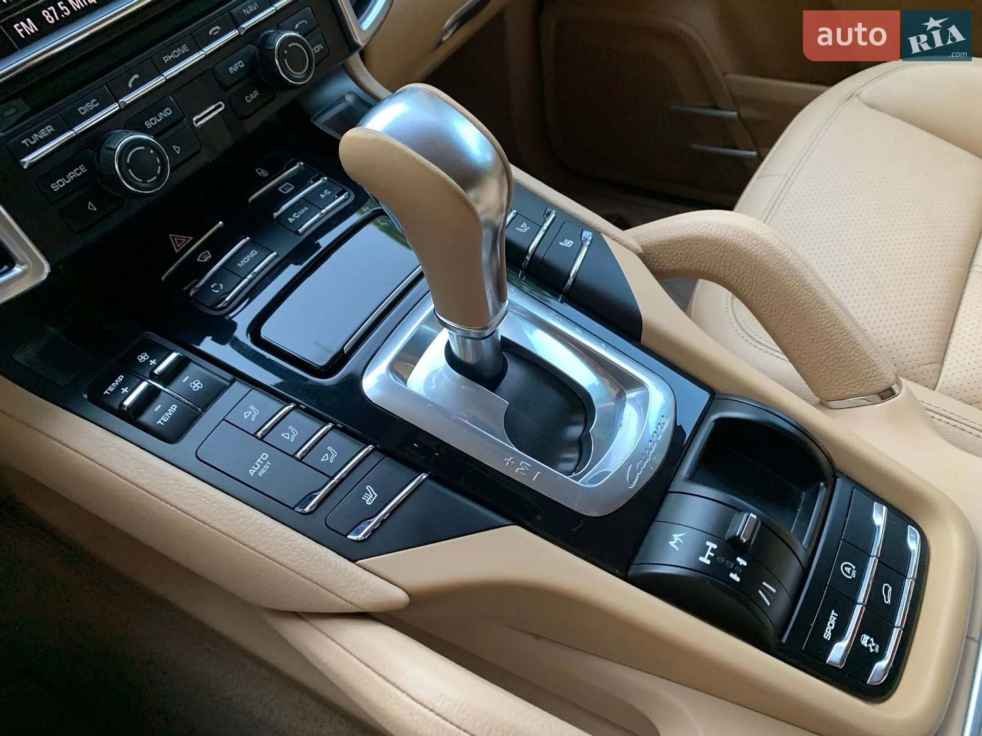 2011 Porsche Cayenne - мініатюра 34