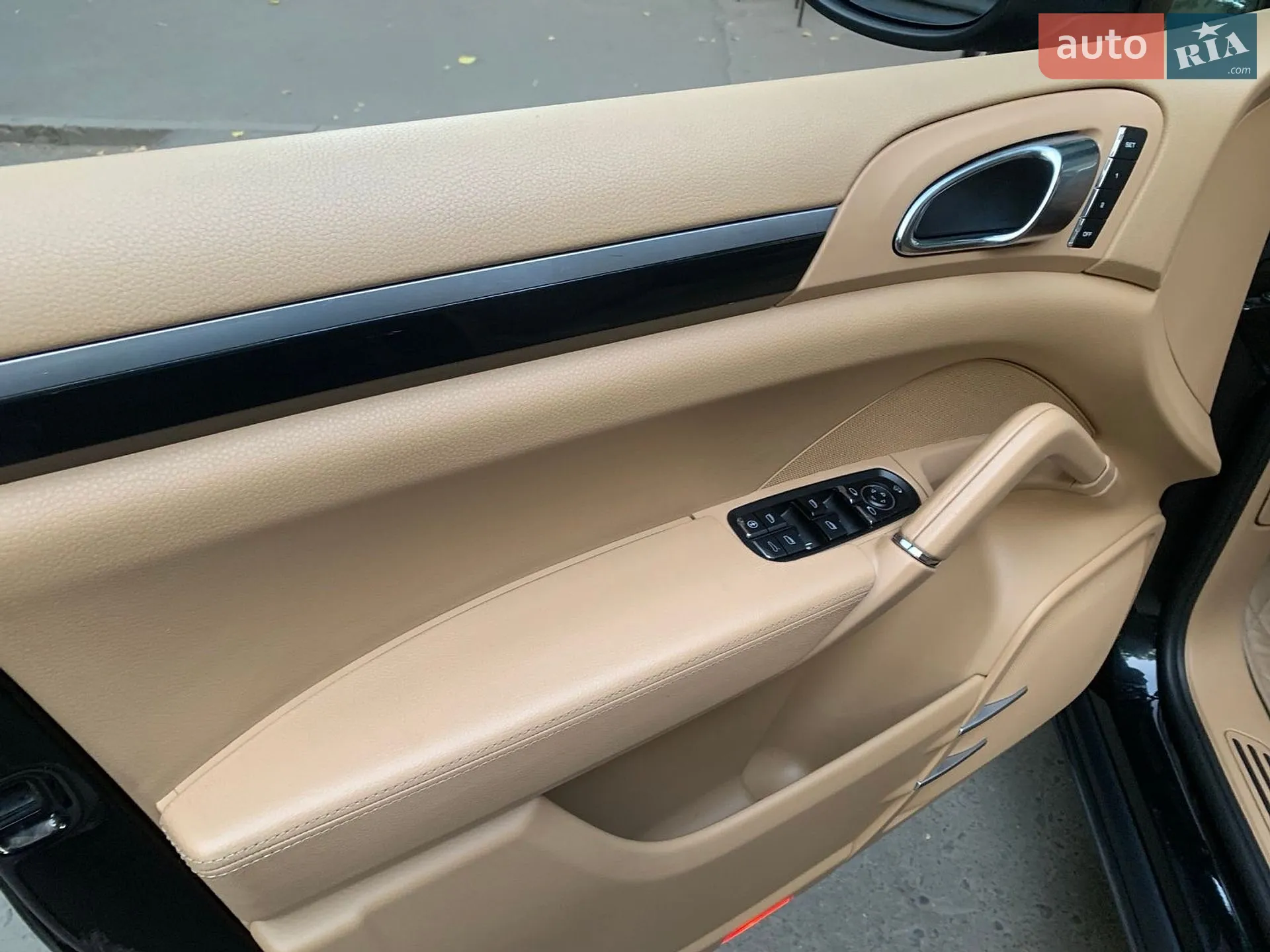 2011 Porsche Cayenne - мініатюра 40