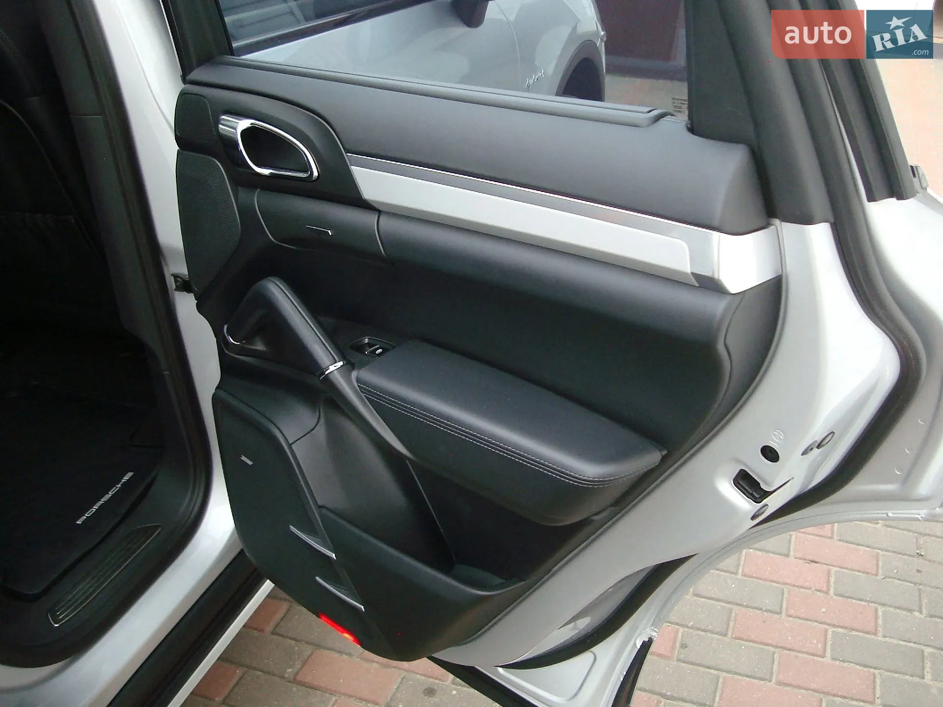 2014 Porsche Cayenne - мініатюра 18