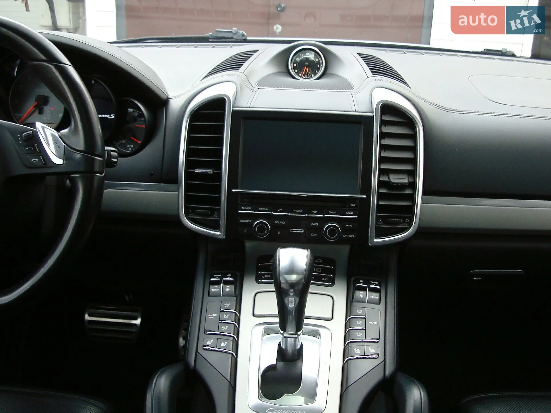 2014 Porsche Cayenne - мініатюра 26
