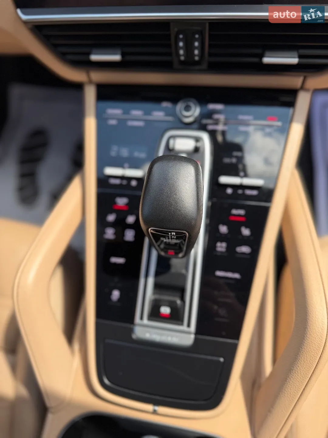 2018 Porsche Cayenne - мініатюра 23