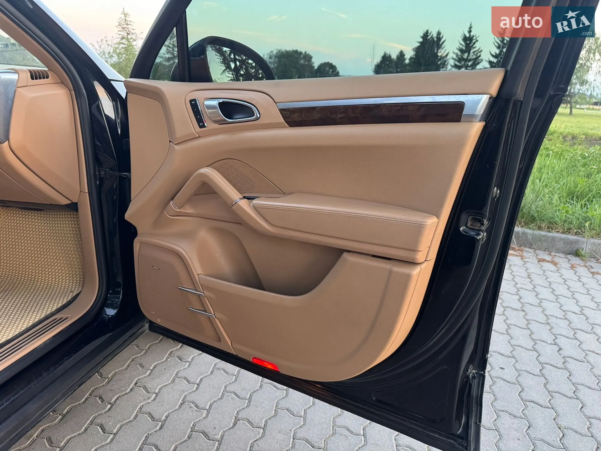2011 Porsche Cayenne - мініатюра 20