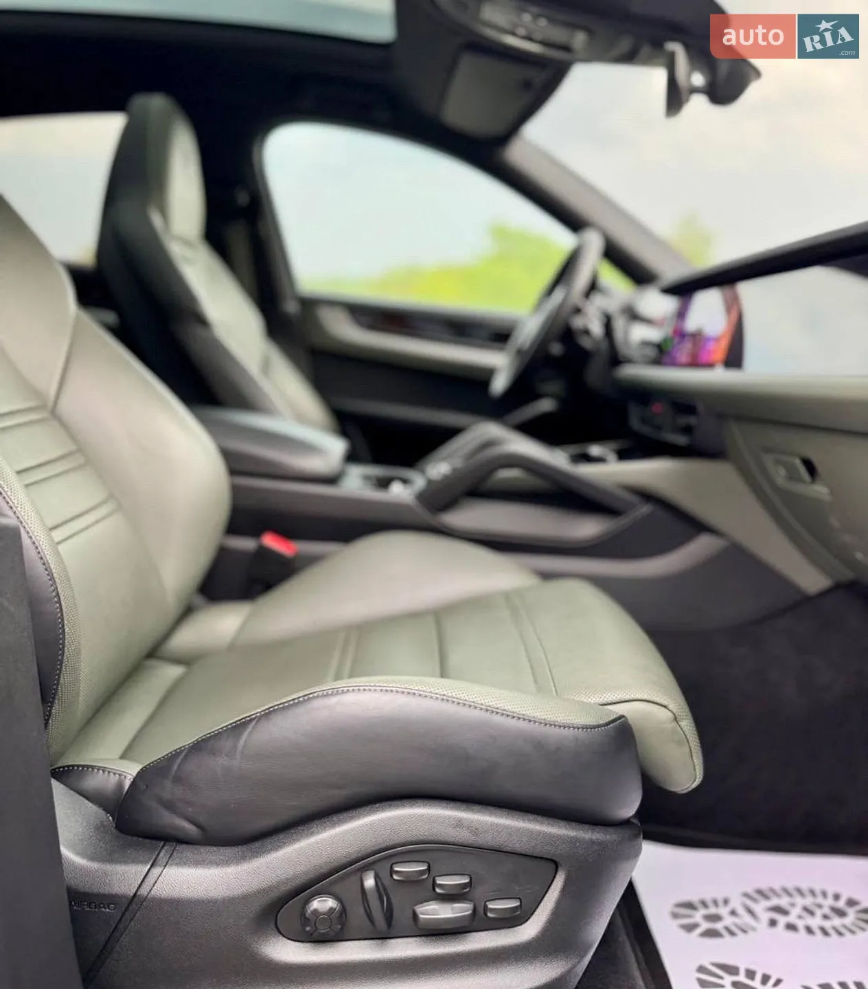 2023 Porsche Cayenne - мініатюра 6