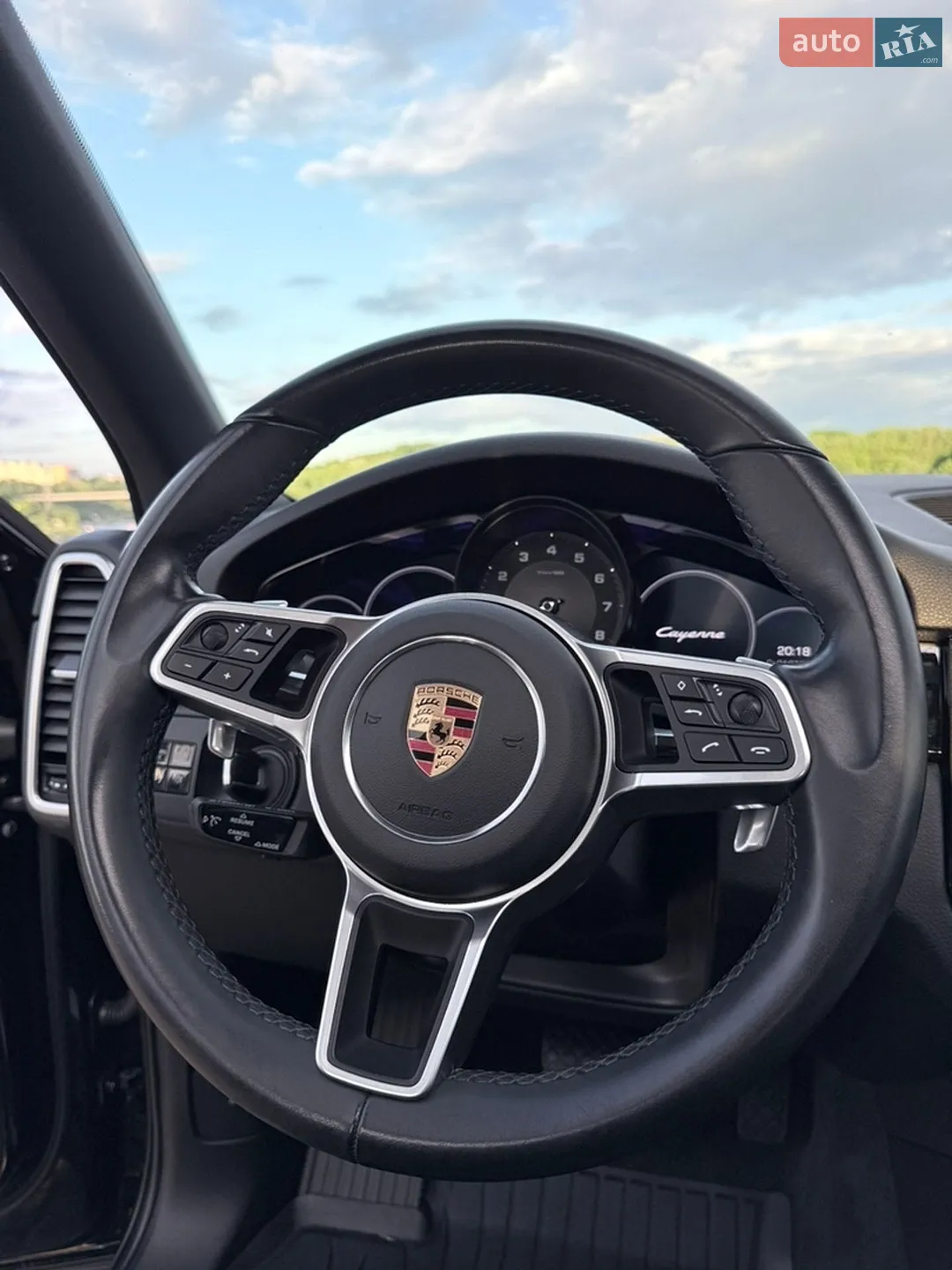 2020 Porsche Cayenne - мініатюра 24