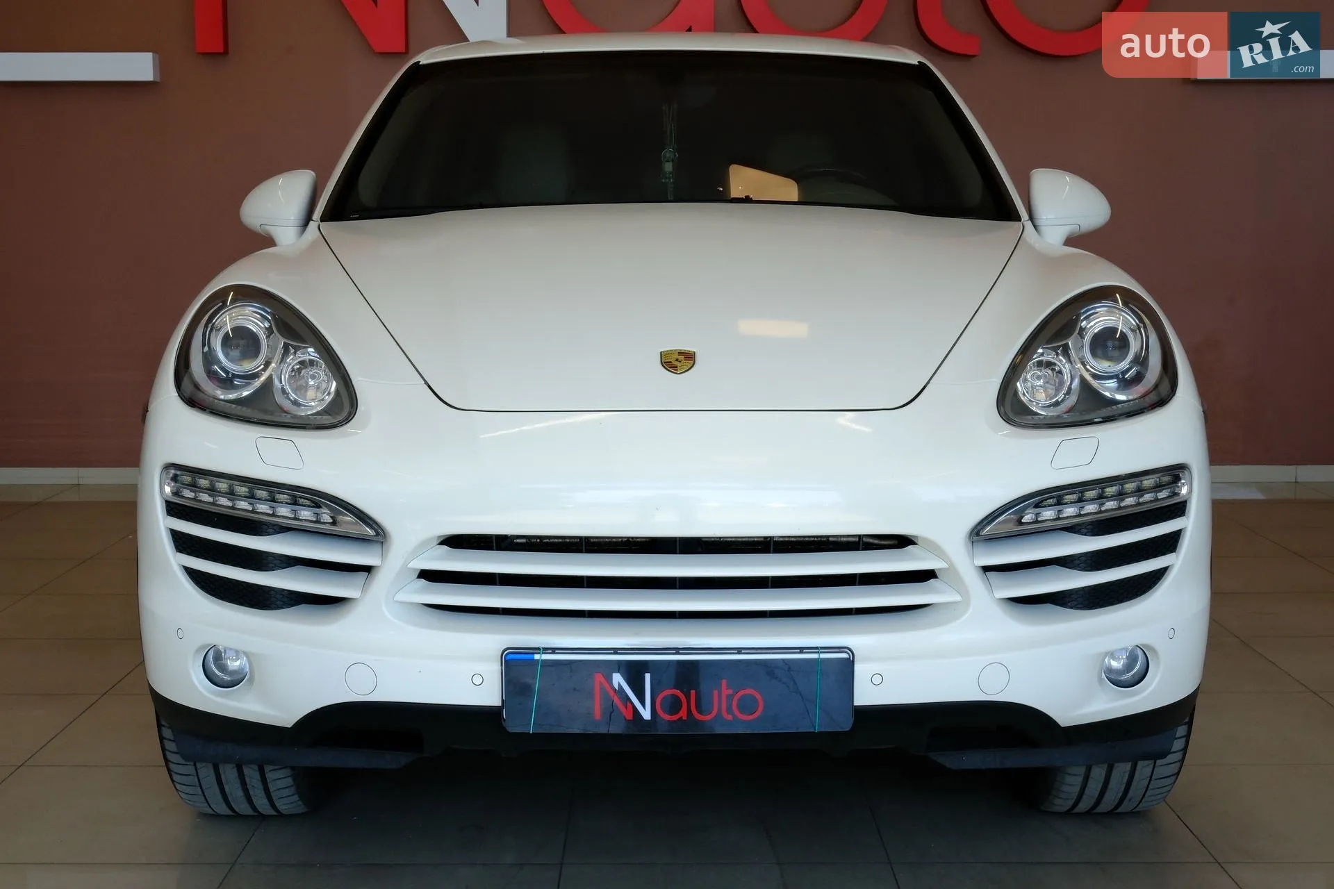 2011 Porsche Cayenne - мініатюра 2