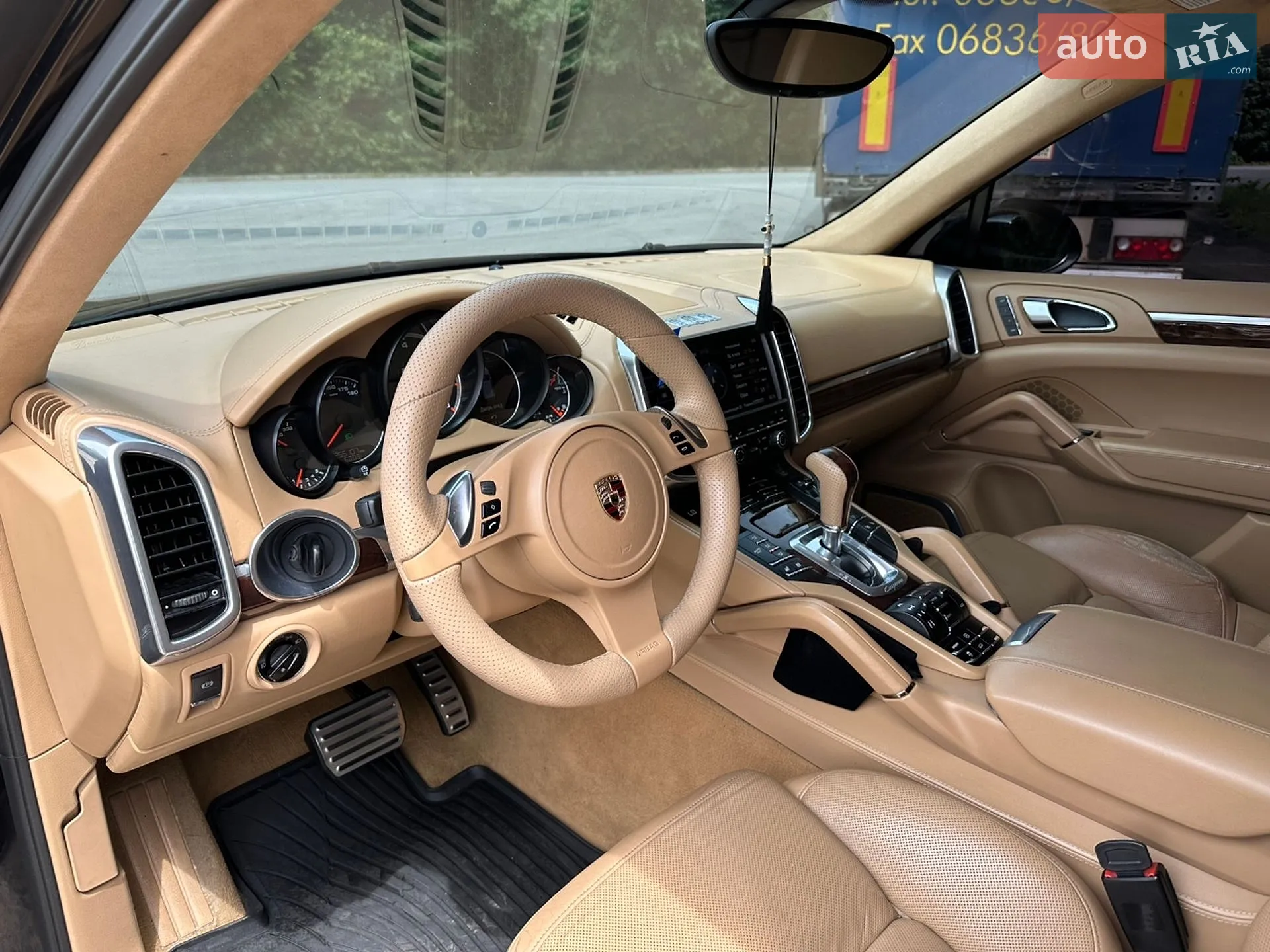 2010 Porsche Cayenne - мініатюра 13