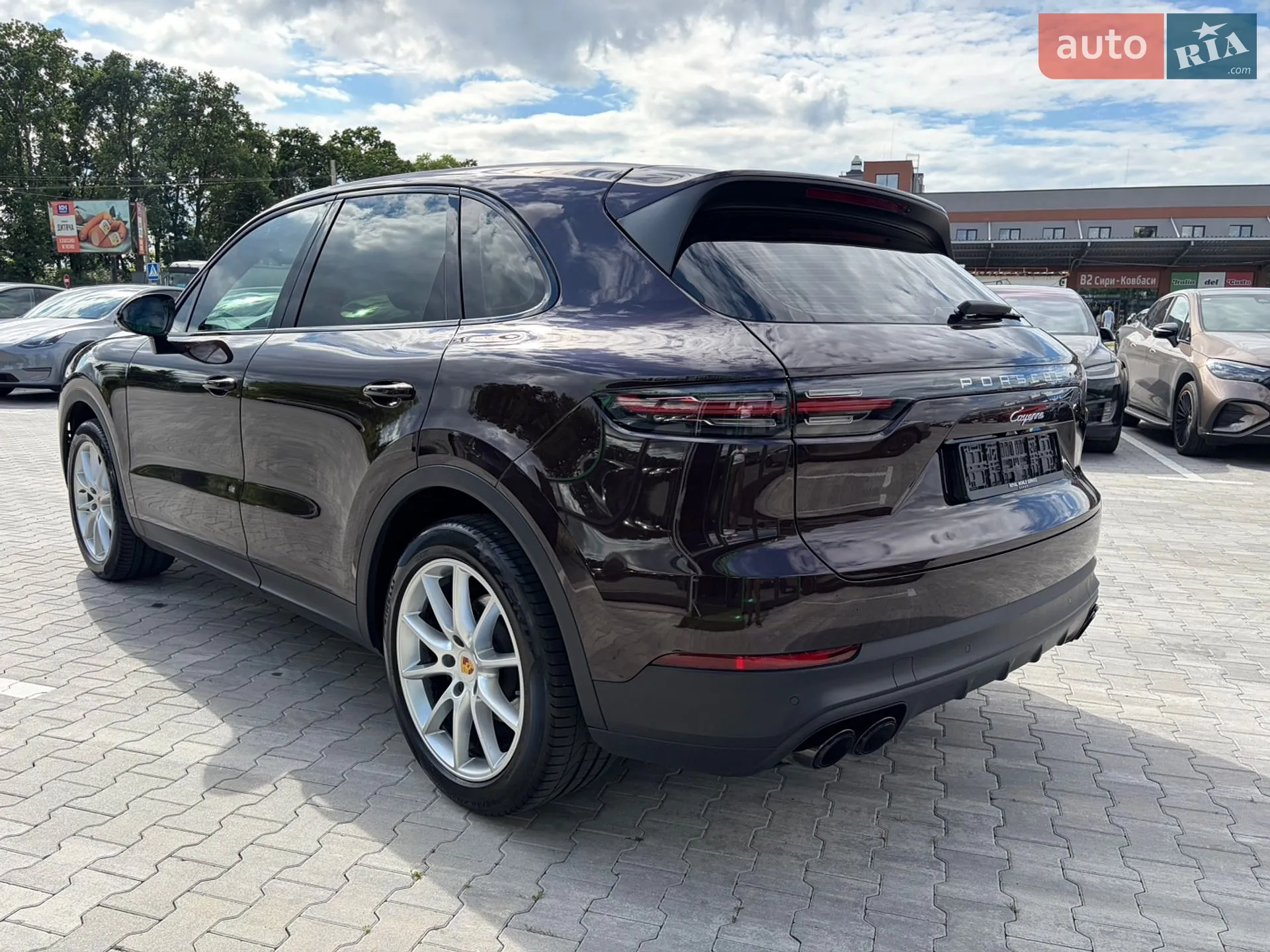 2019 Porsche Cayenne - мініатюра 3