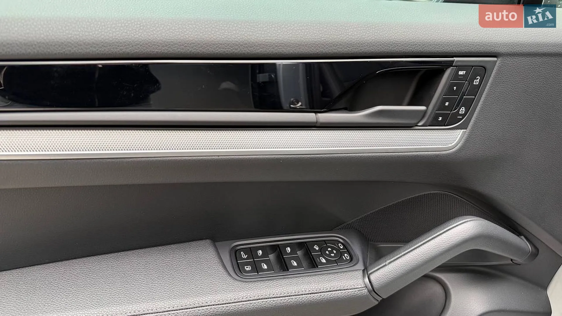 2023 Porsche Cayenne - мініатюра 18