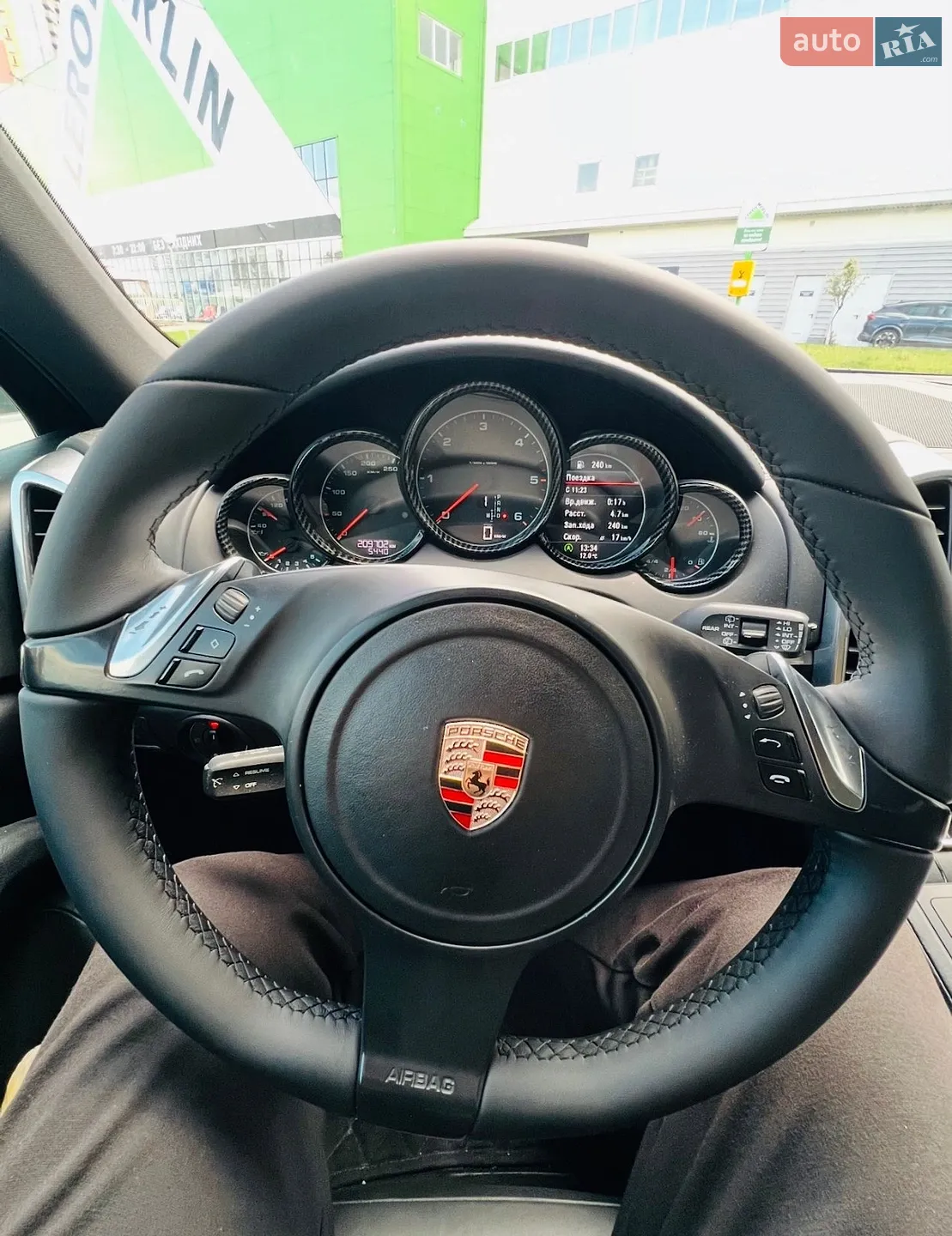2011 Porsche Cayenne - мініатюра 12