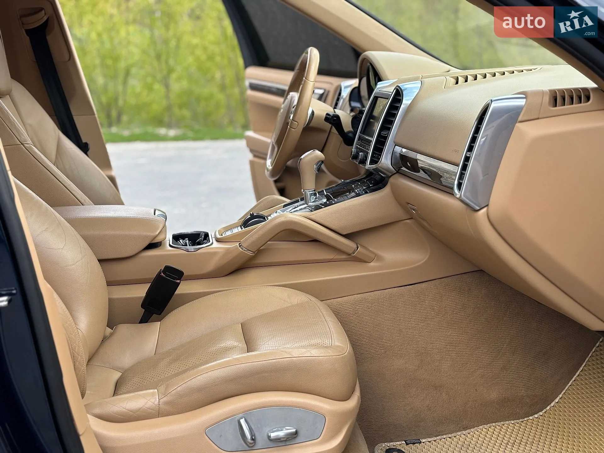 2011 Porsche Cayenne - мініатюра 13