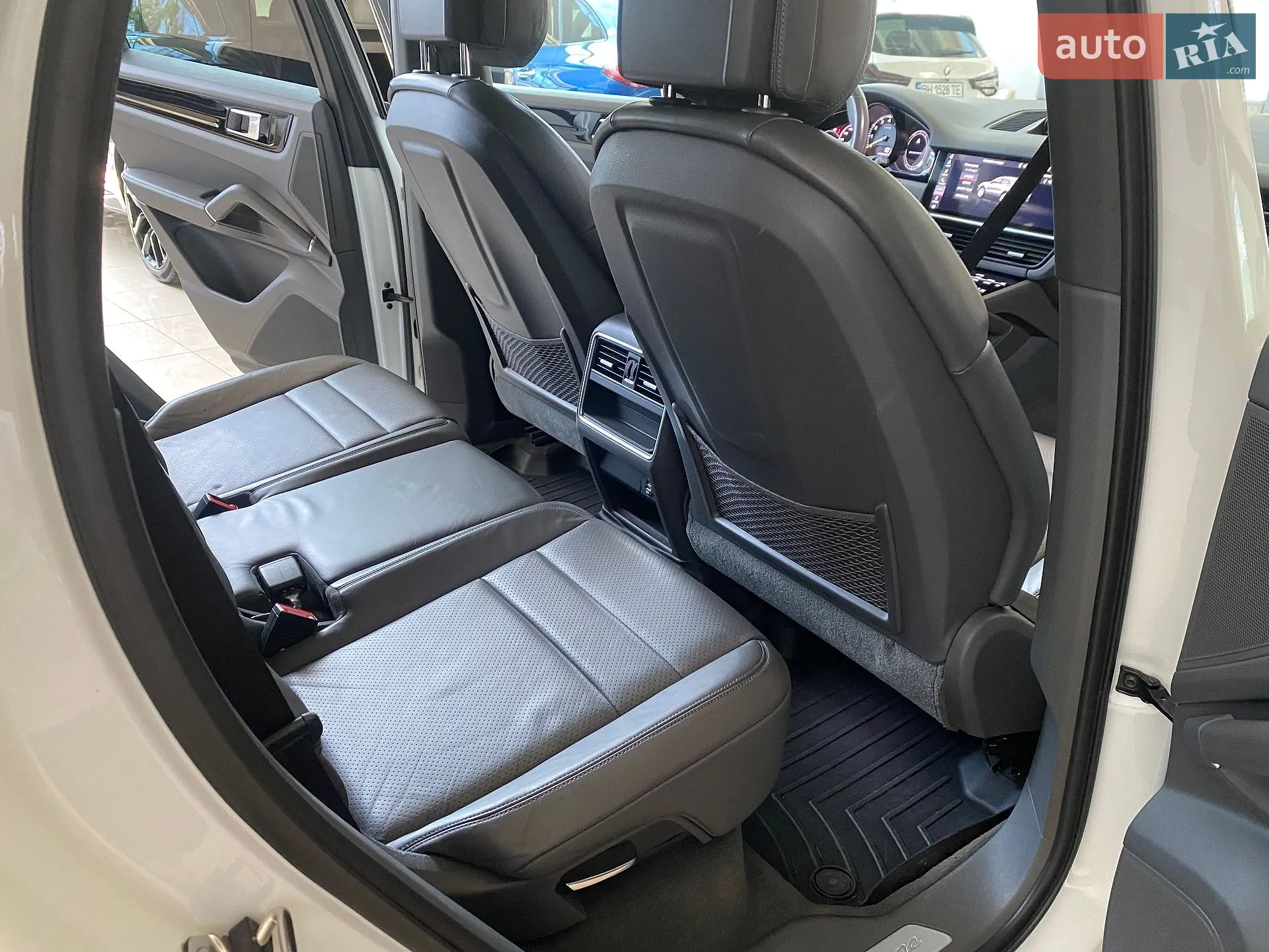 2019 Porsche Cayenne - мініатюра 40
