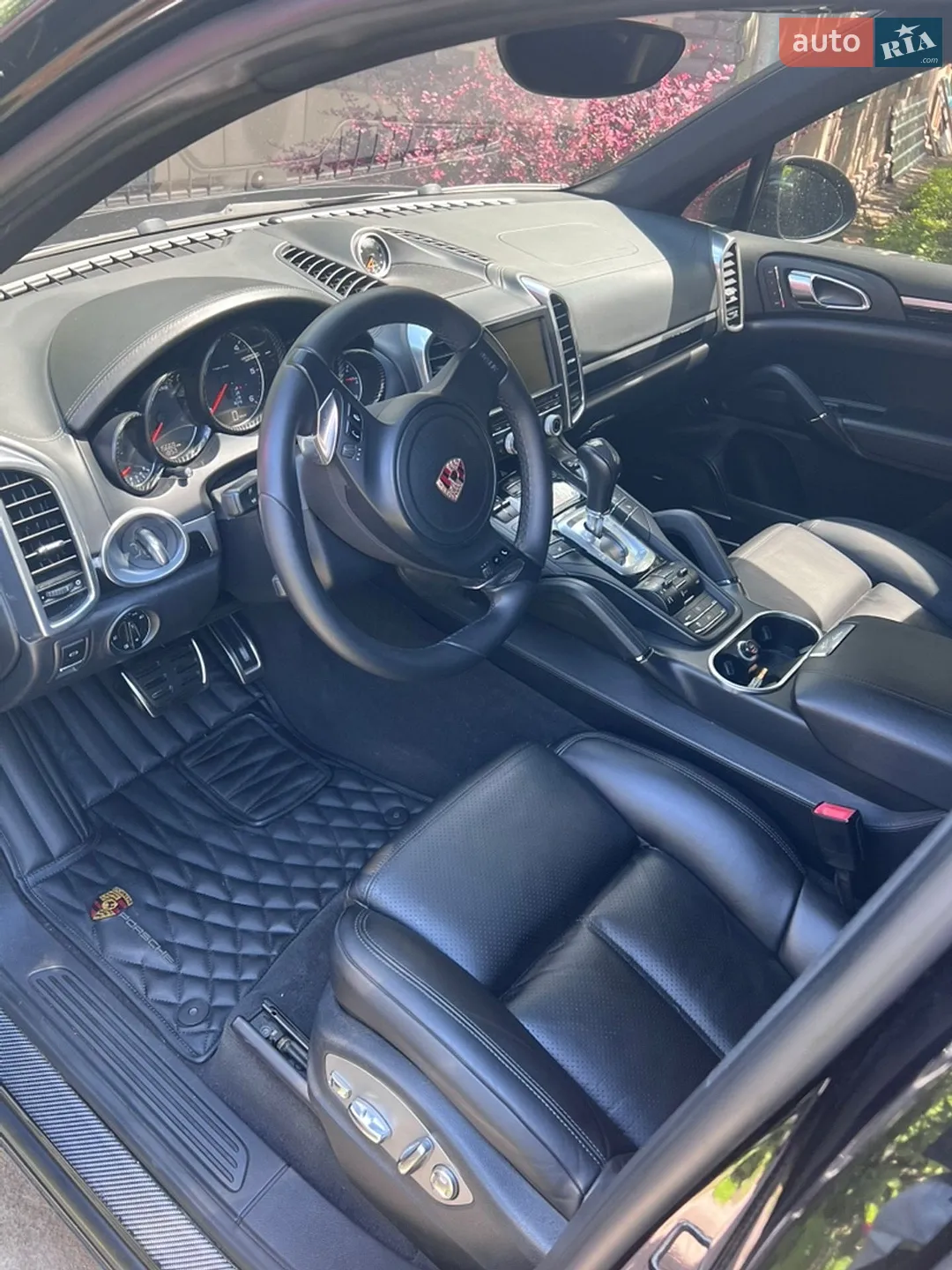 2011 Porsche Cayenne - мініатюра 43